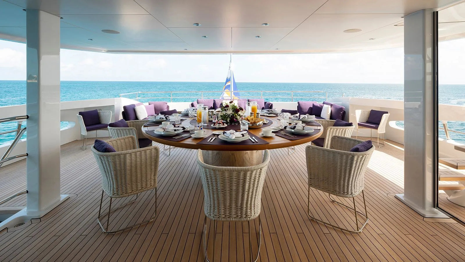 party yacht charter Cannes 