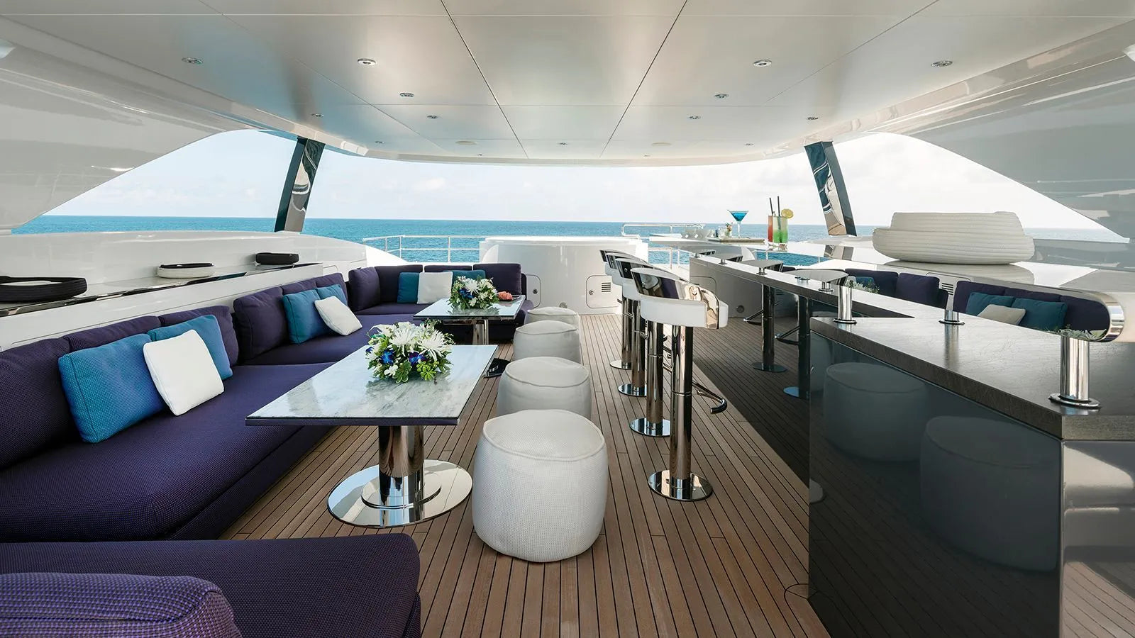 Charter yacht club Cannes France