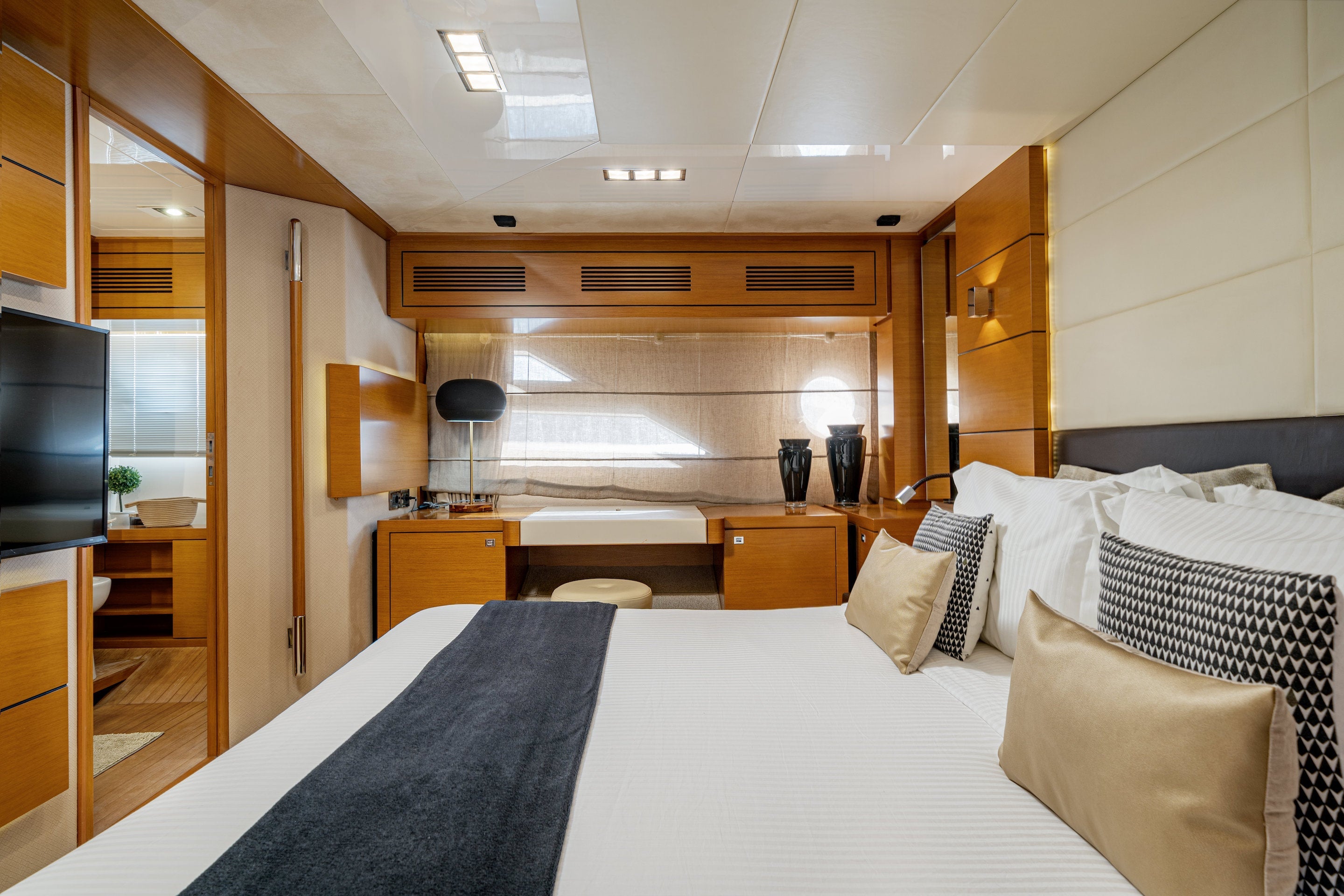 yacht charter Amalfi Coast 
