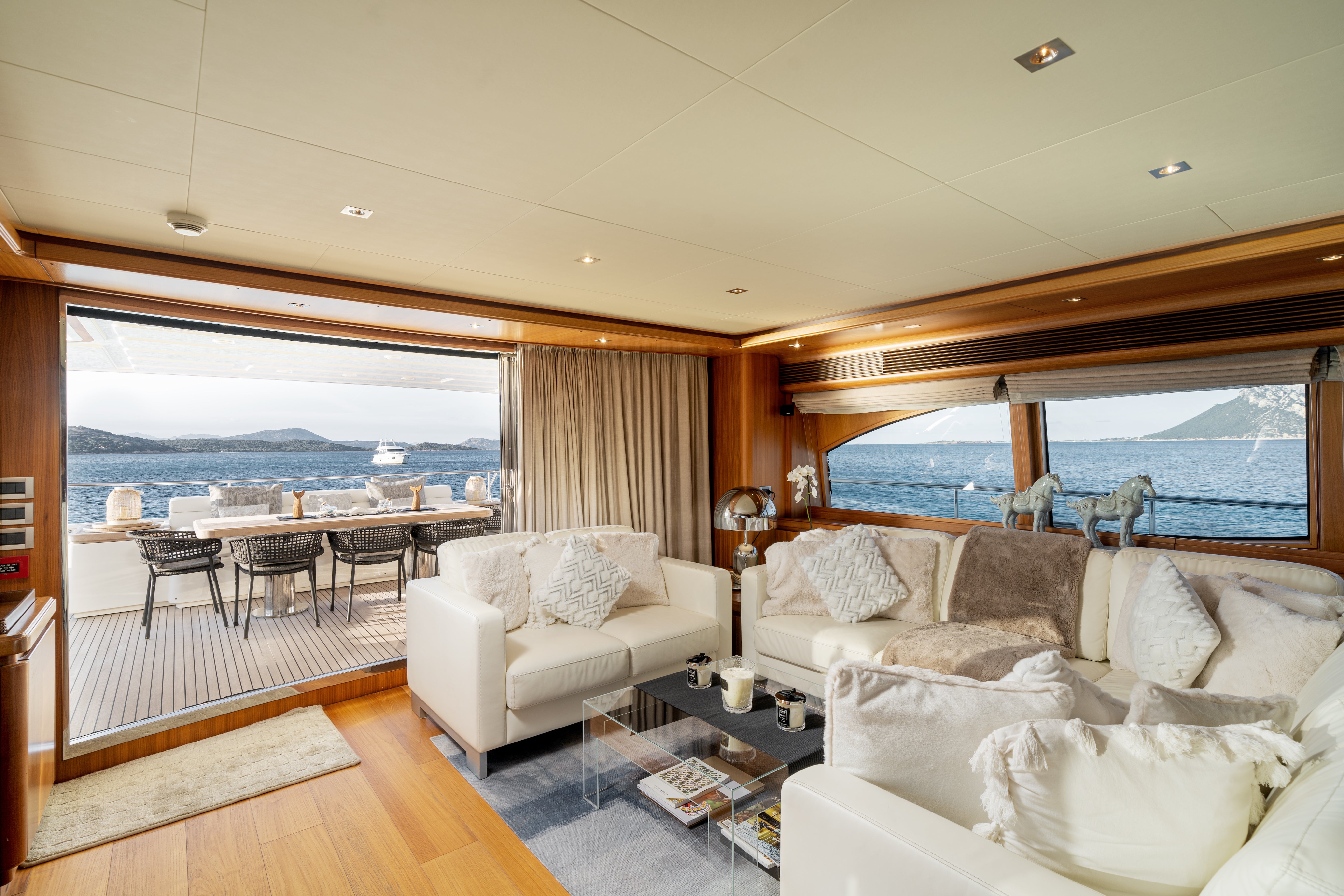 Luxurious yacht charter French Riviera
