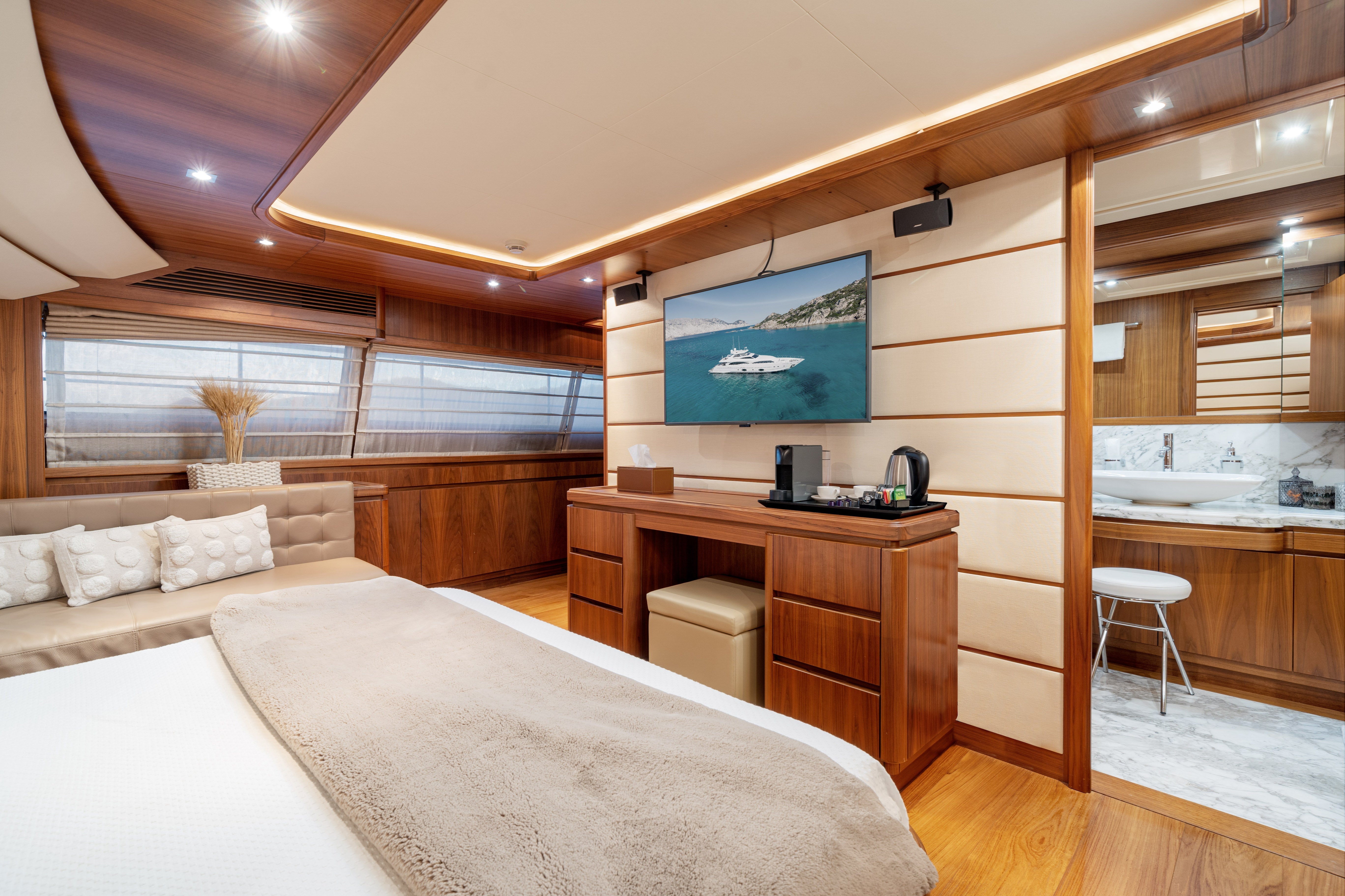 luxury yacht Charter French Riviera