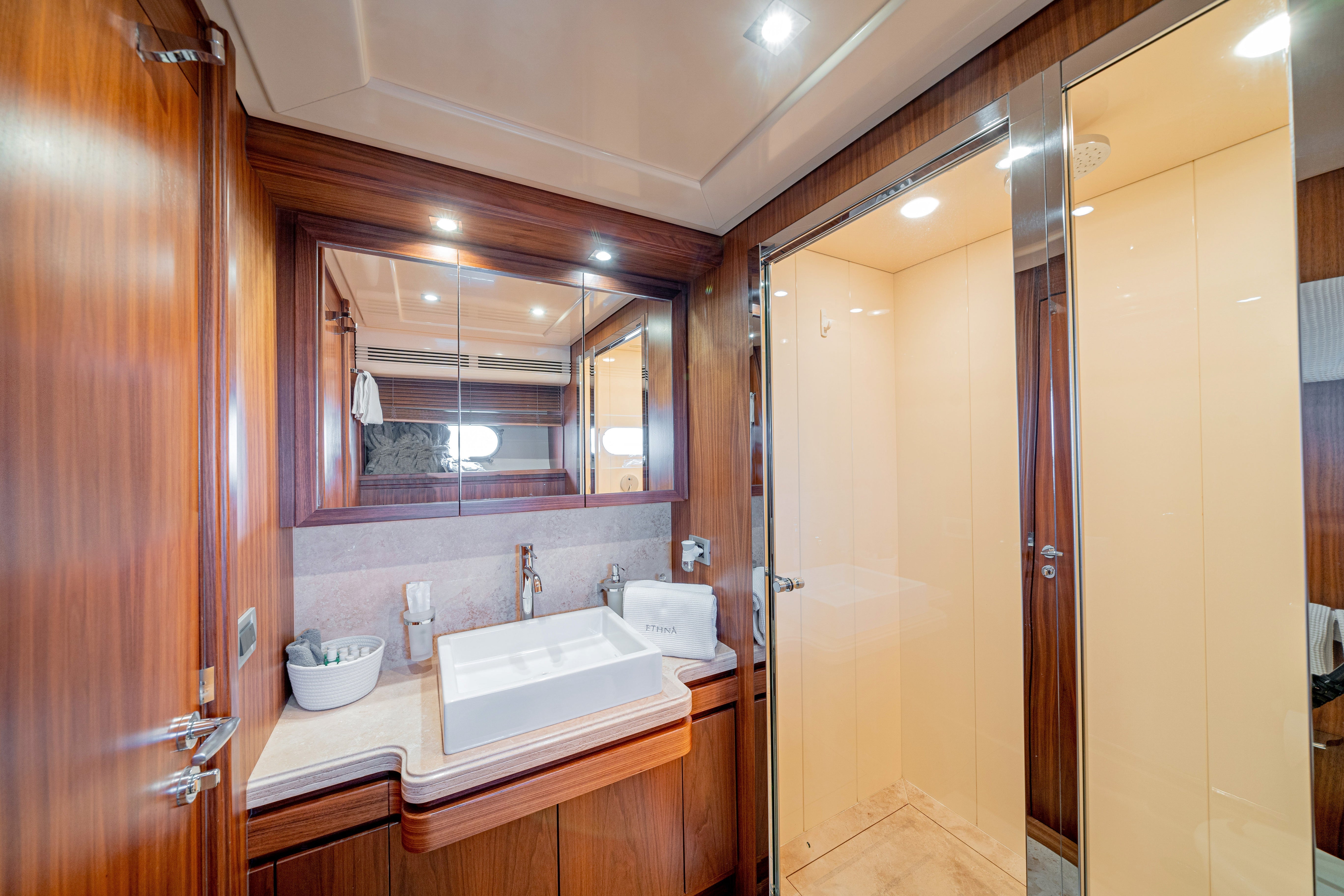 Weekly yacht Charter French Riviera