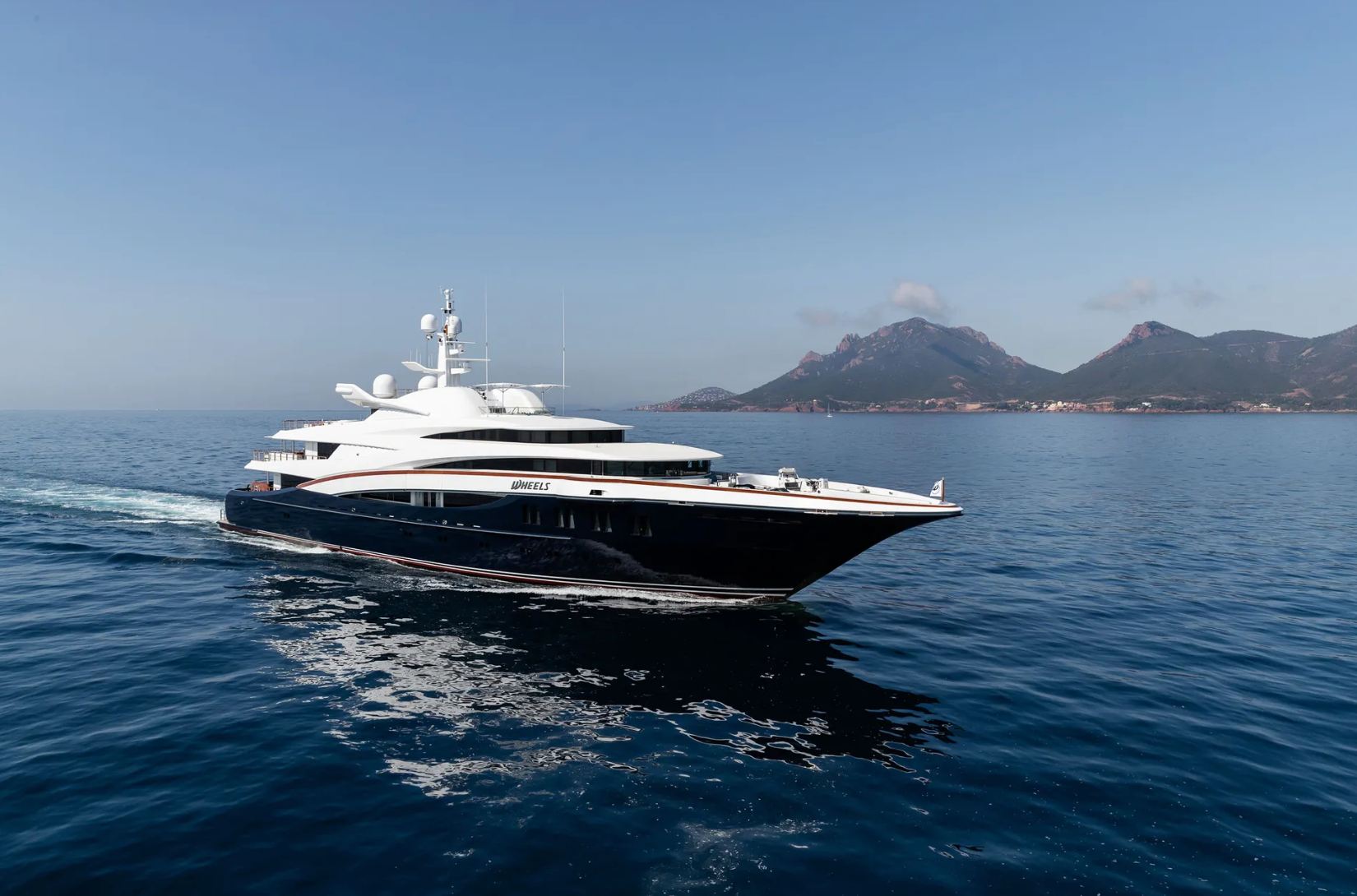 Yacht Charter Vacation St Tropez France
