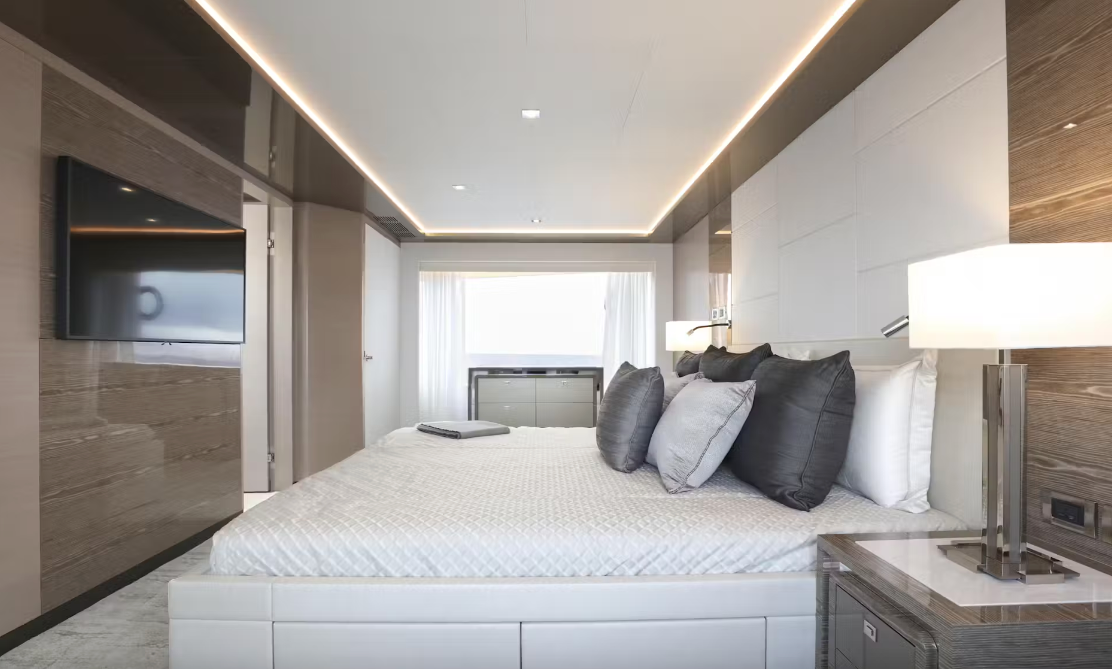 M/Y O MIMI