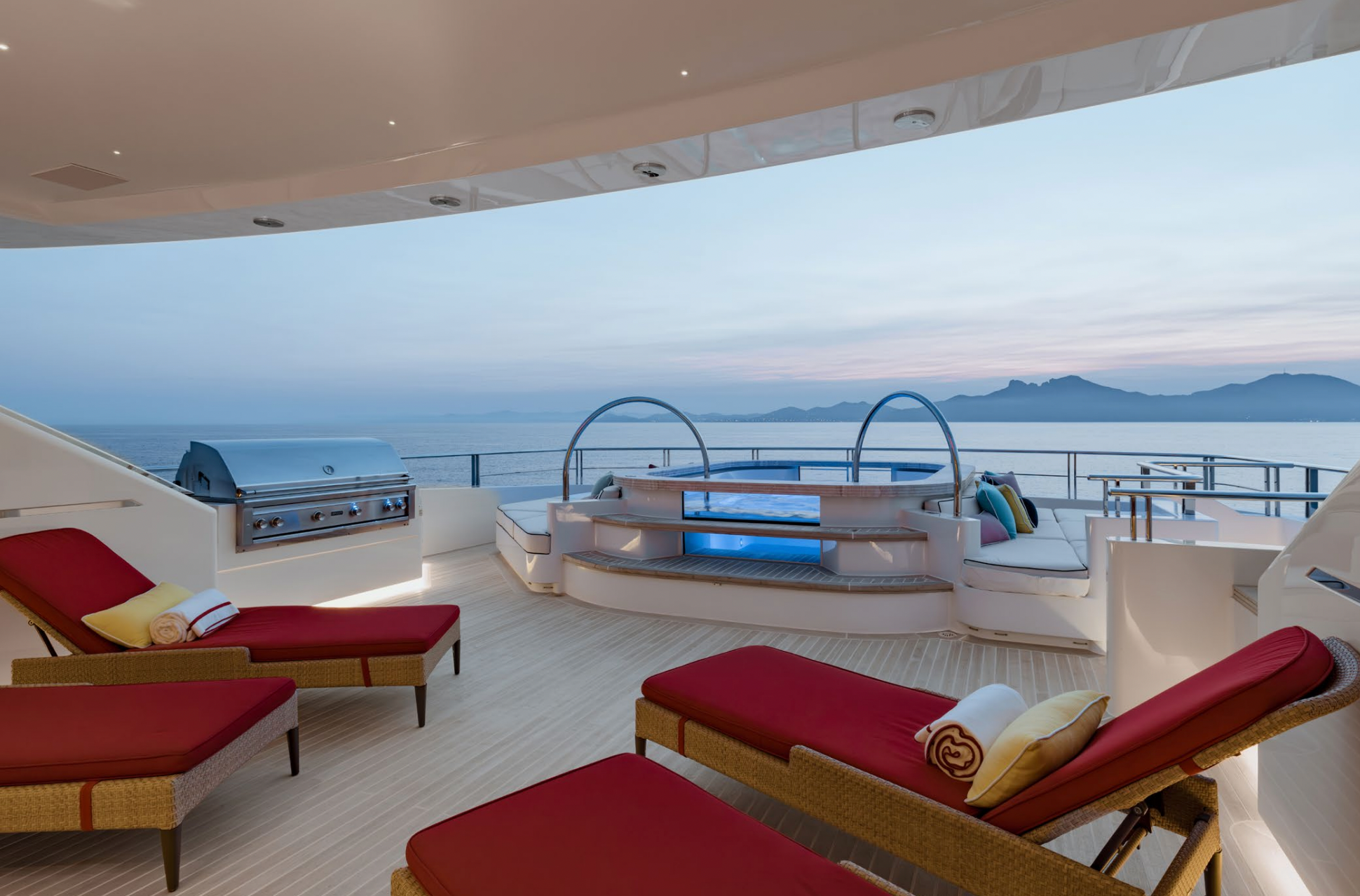 French Riviera Super Yacht Charter