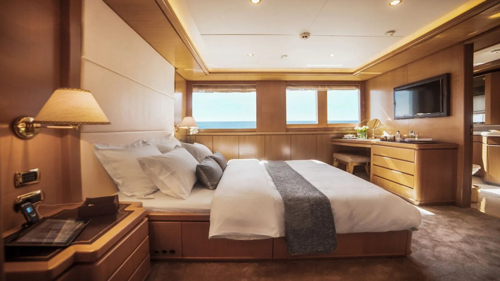luxury yacht charter St Tropez France