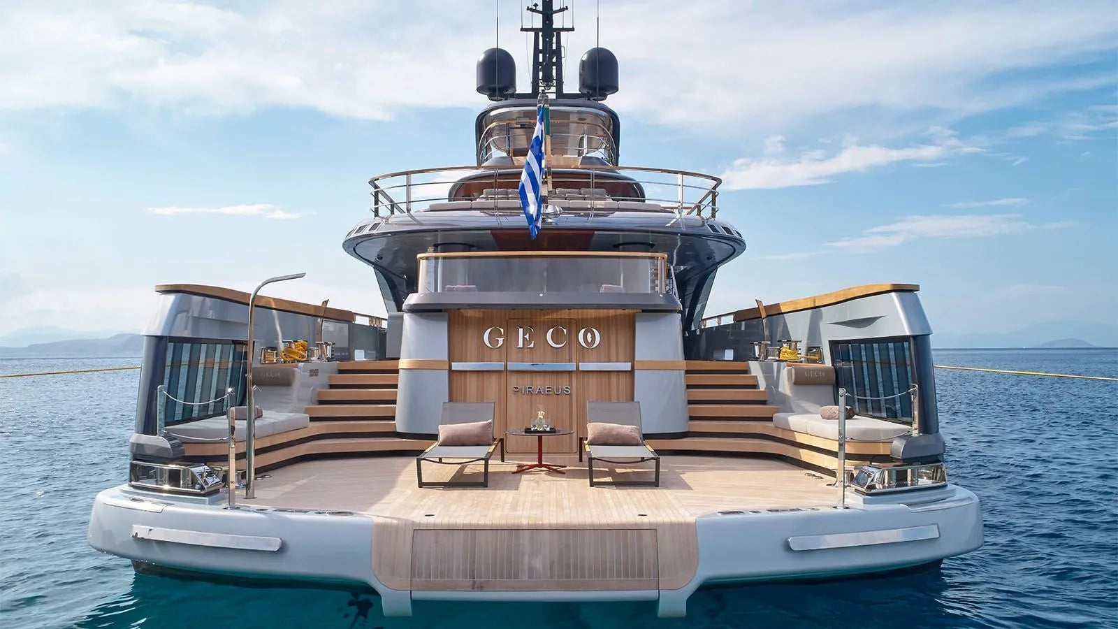 Charter yacht club Monaco