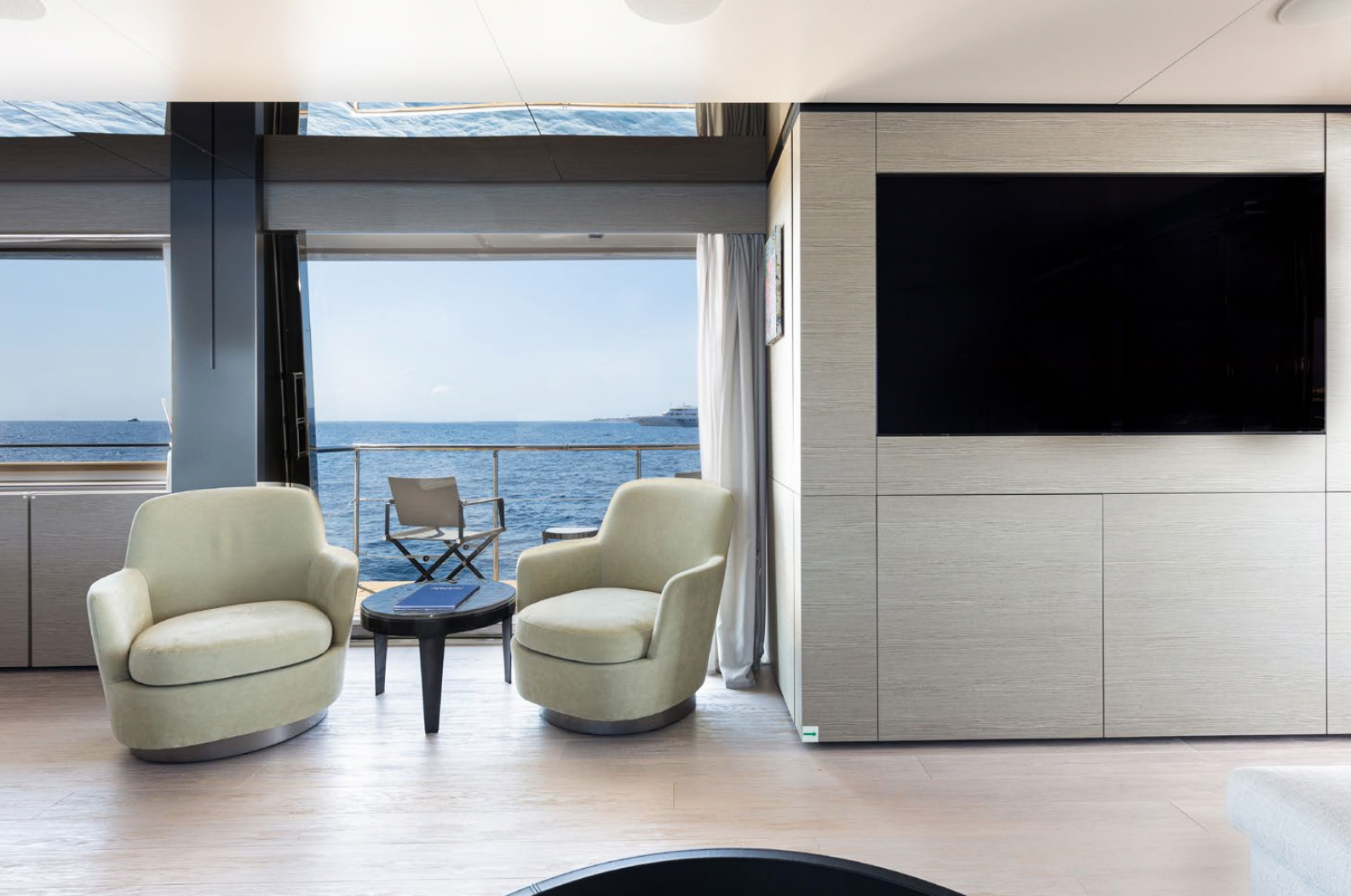 HAIAMI weekend yacht charter St Tropez France