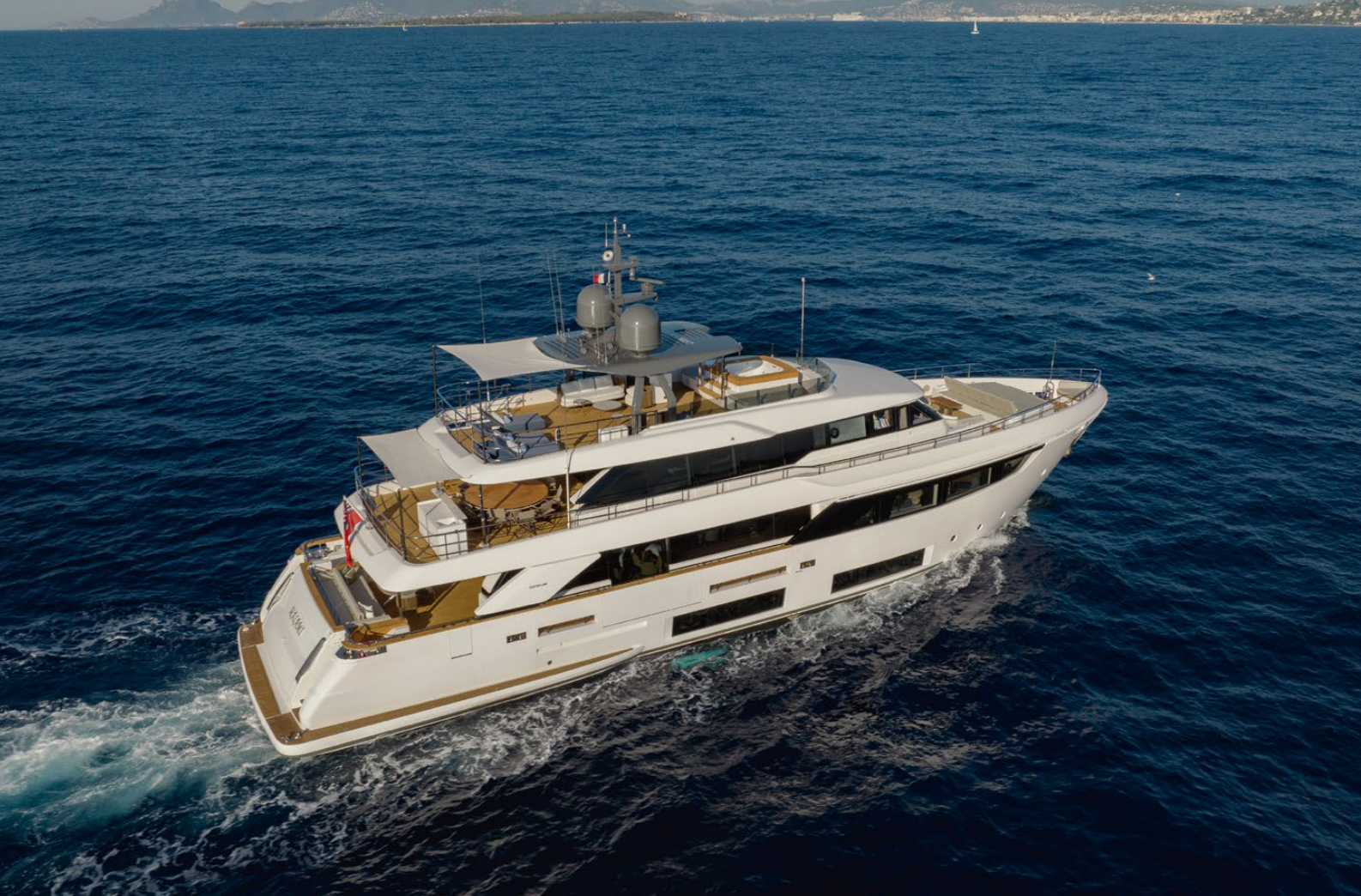 HAIAMI yacht Charter St Tropez France