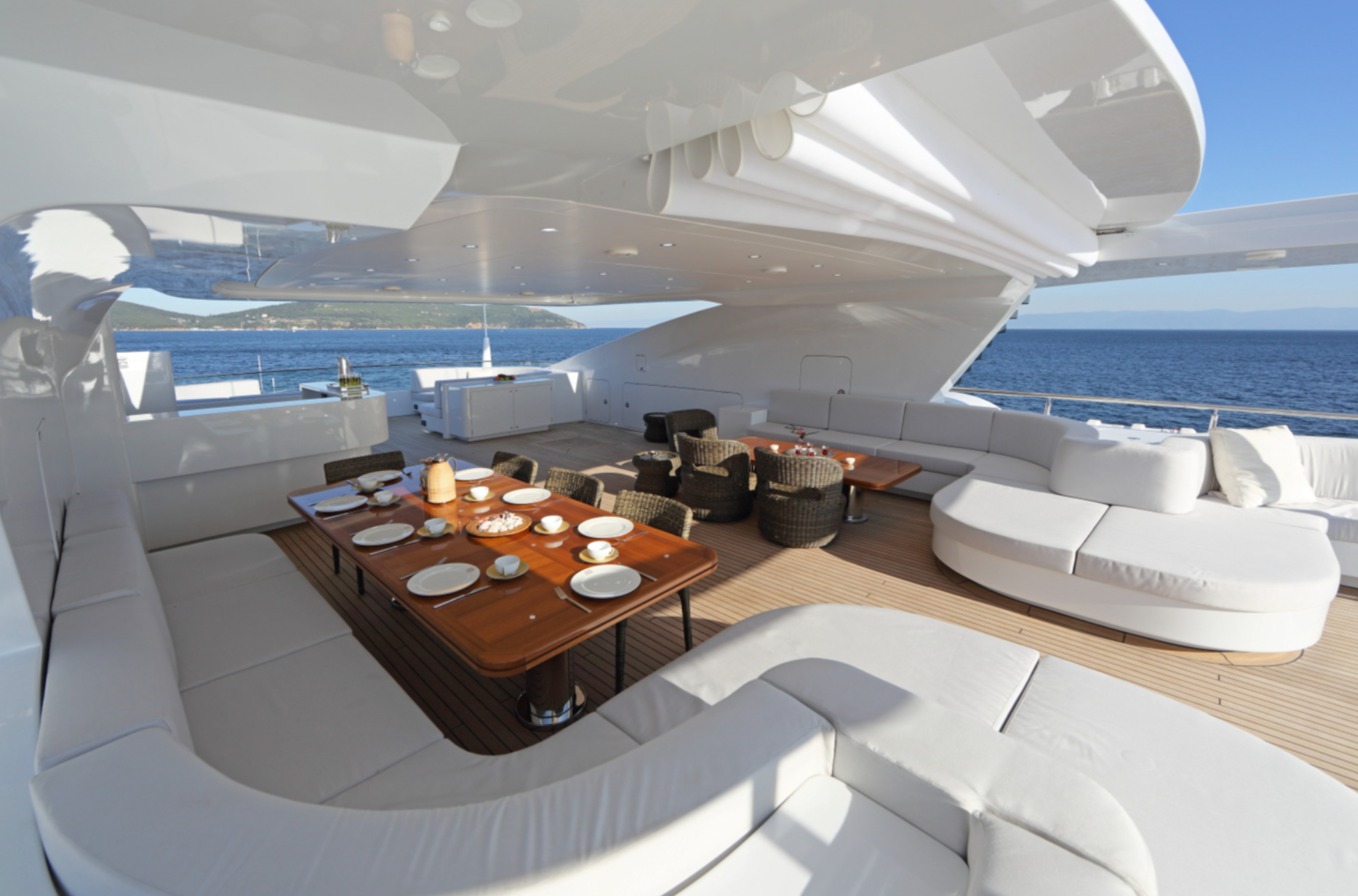 IMMERSIVE Mediterranean motor yacht charters