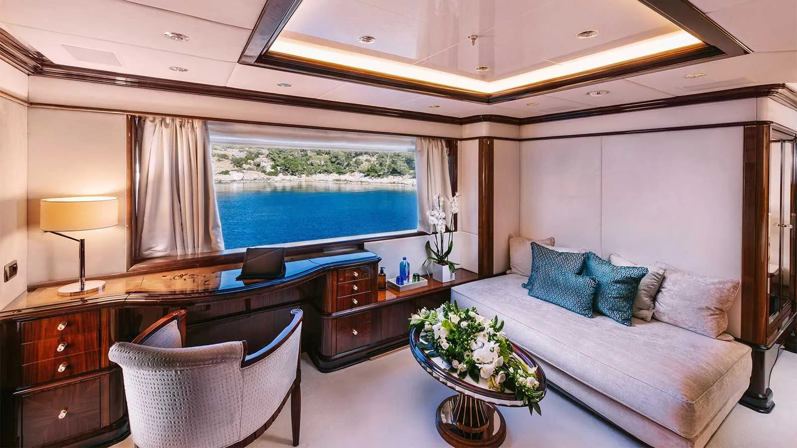 luxury Nice France yacht charter