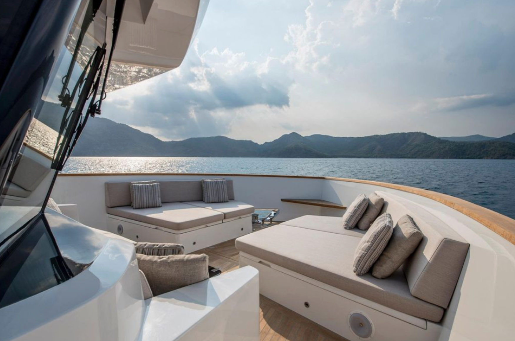 M/Y KAMOKA affordable yacht Charter Monaco