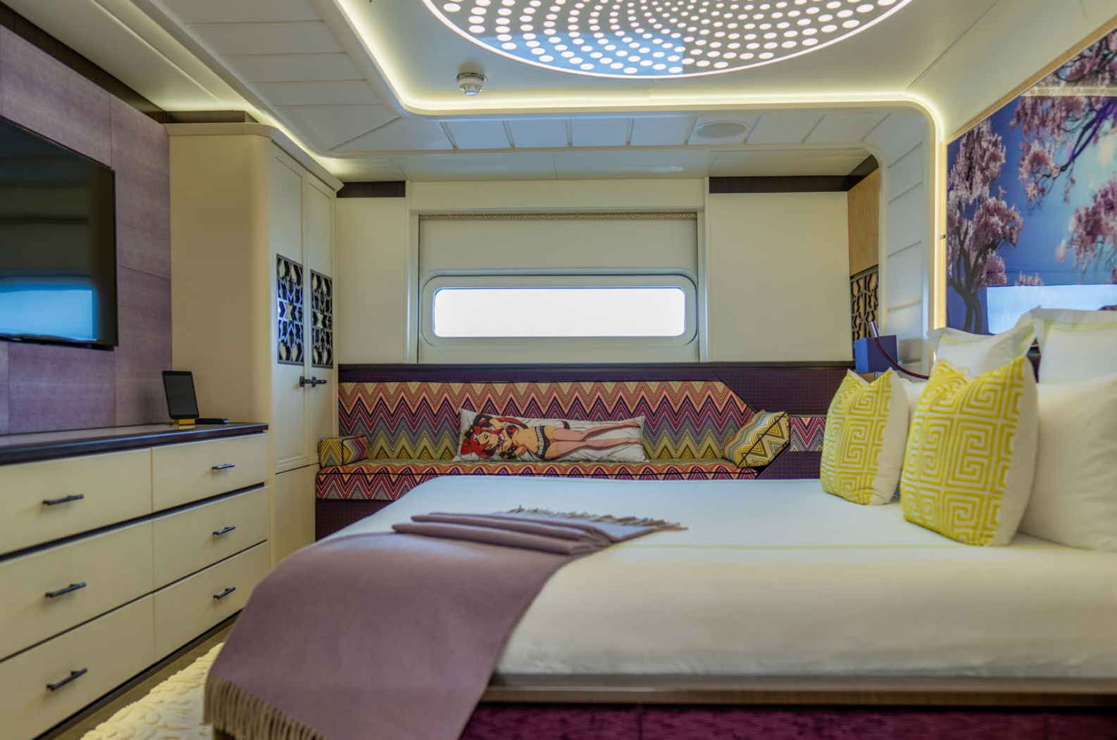 KHALILAH Luxurious yacht charters St Tropez France