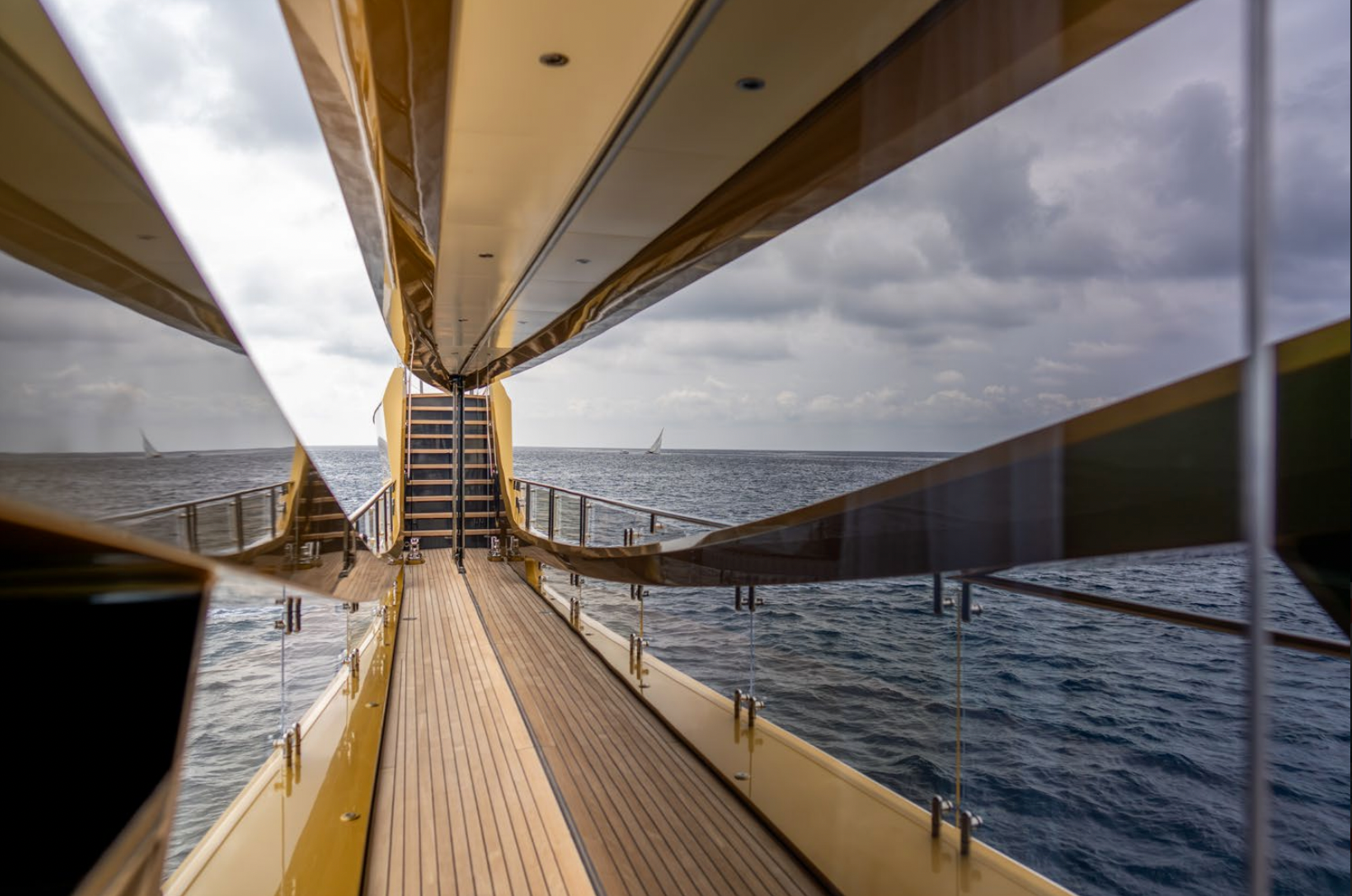 KHALILAH yacht charter rates St Tropez France