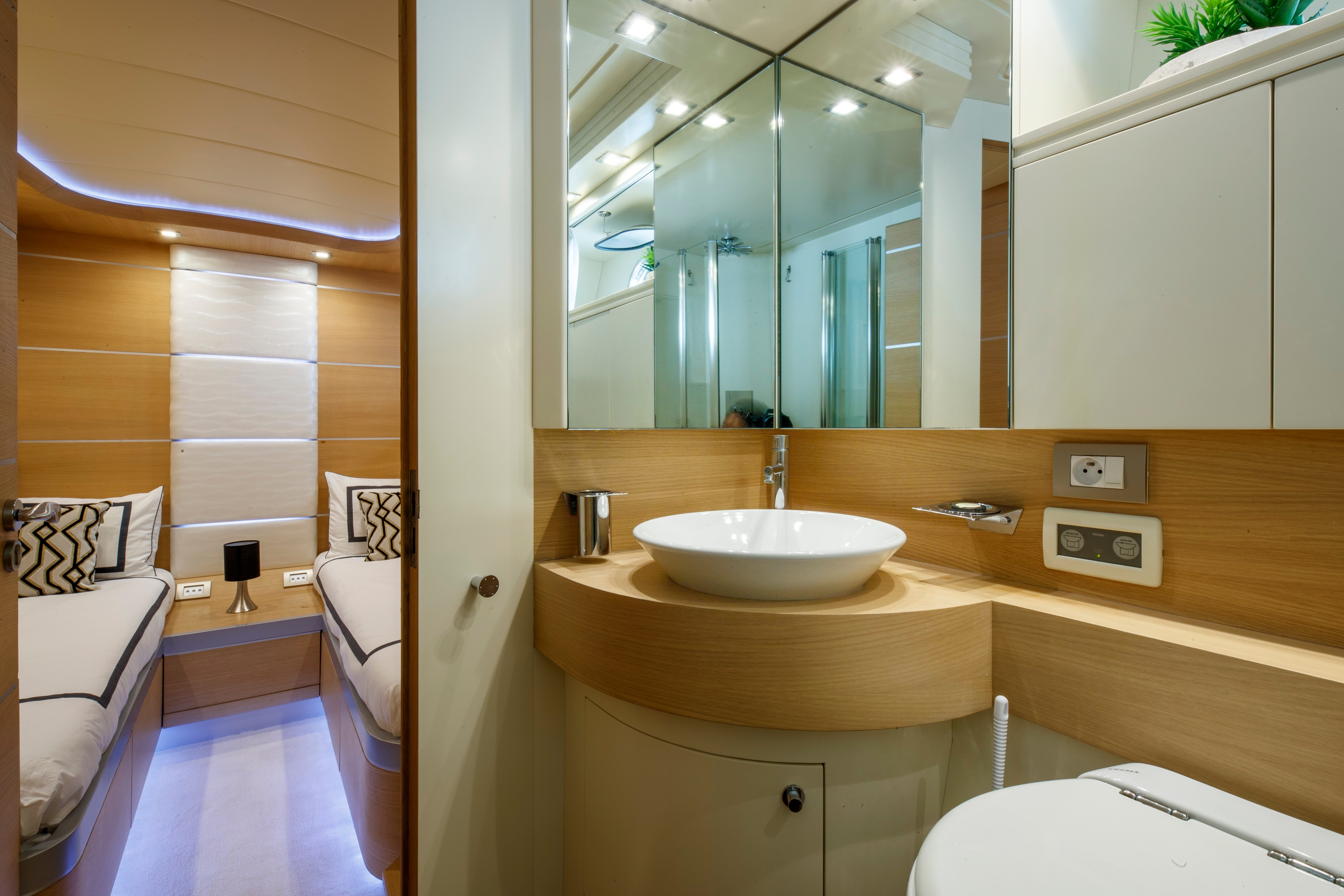 Party Yacht Charter Beaulieu sur Mer