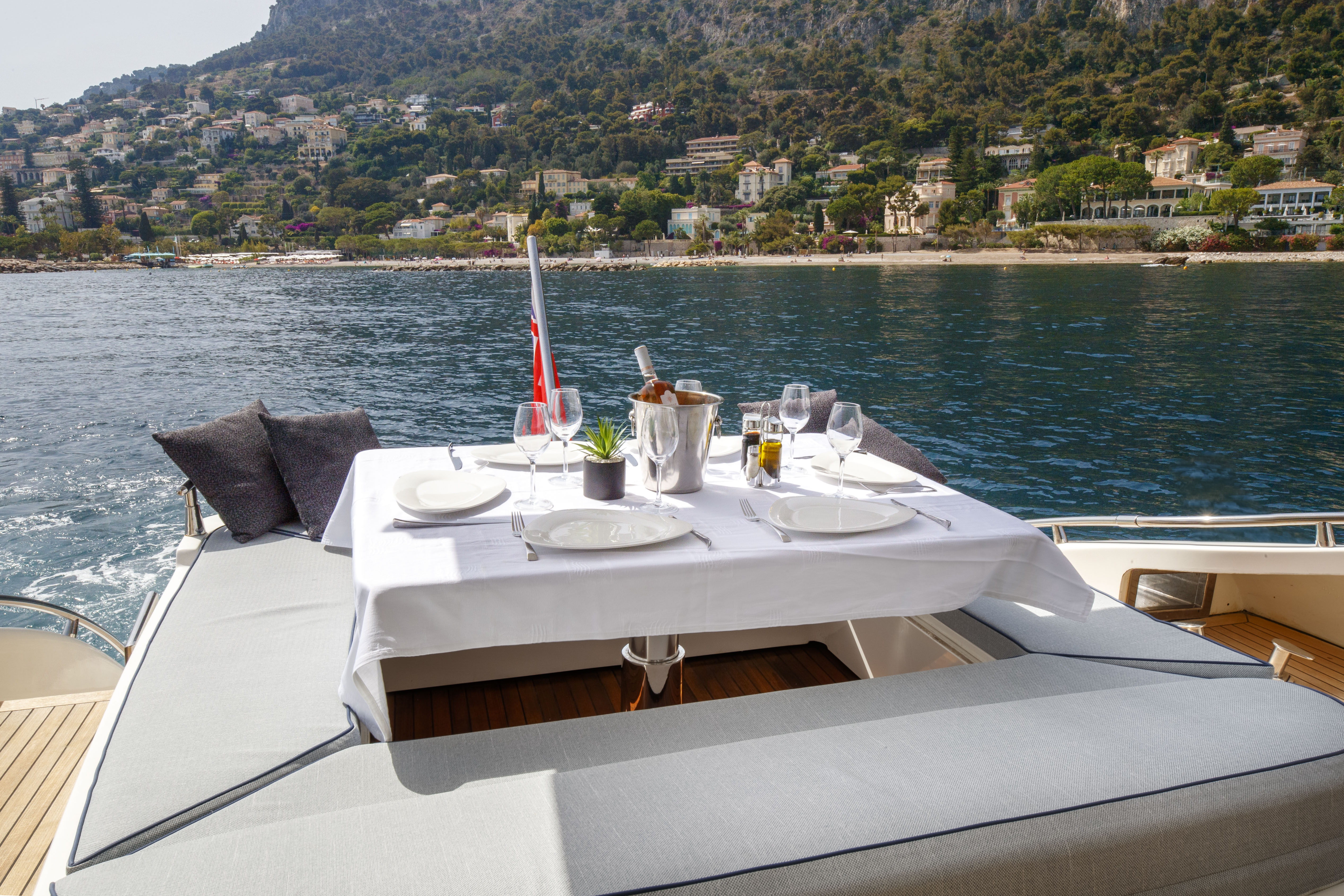 Party Yacht Charter Beaulieu sur Mer