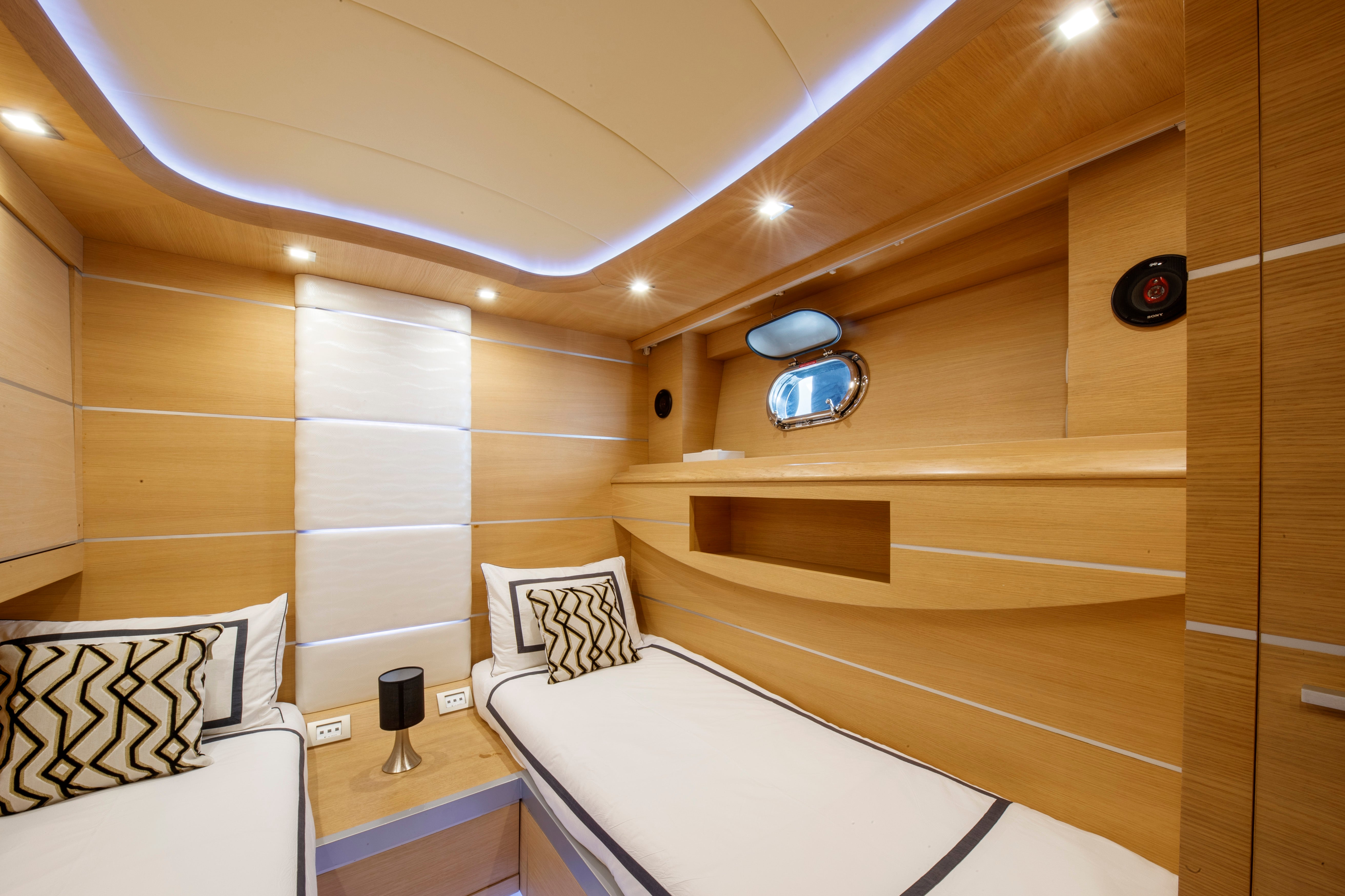 Party Yacht Charter Beaulieu sur Mer