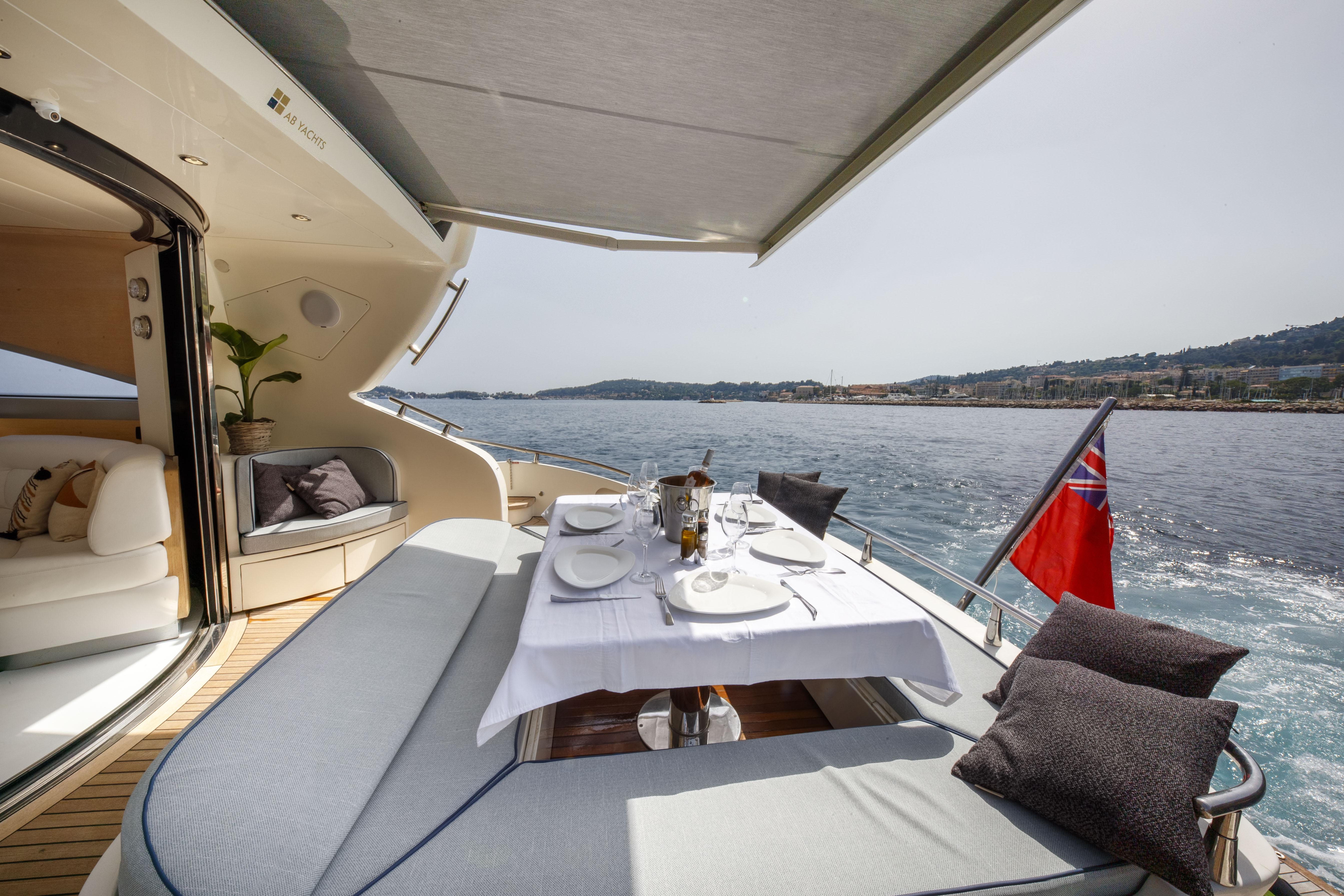 Luxury Yacht Charter Beaulieu-sur Mer