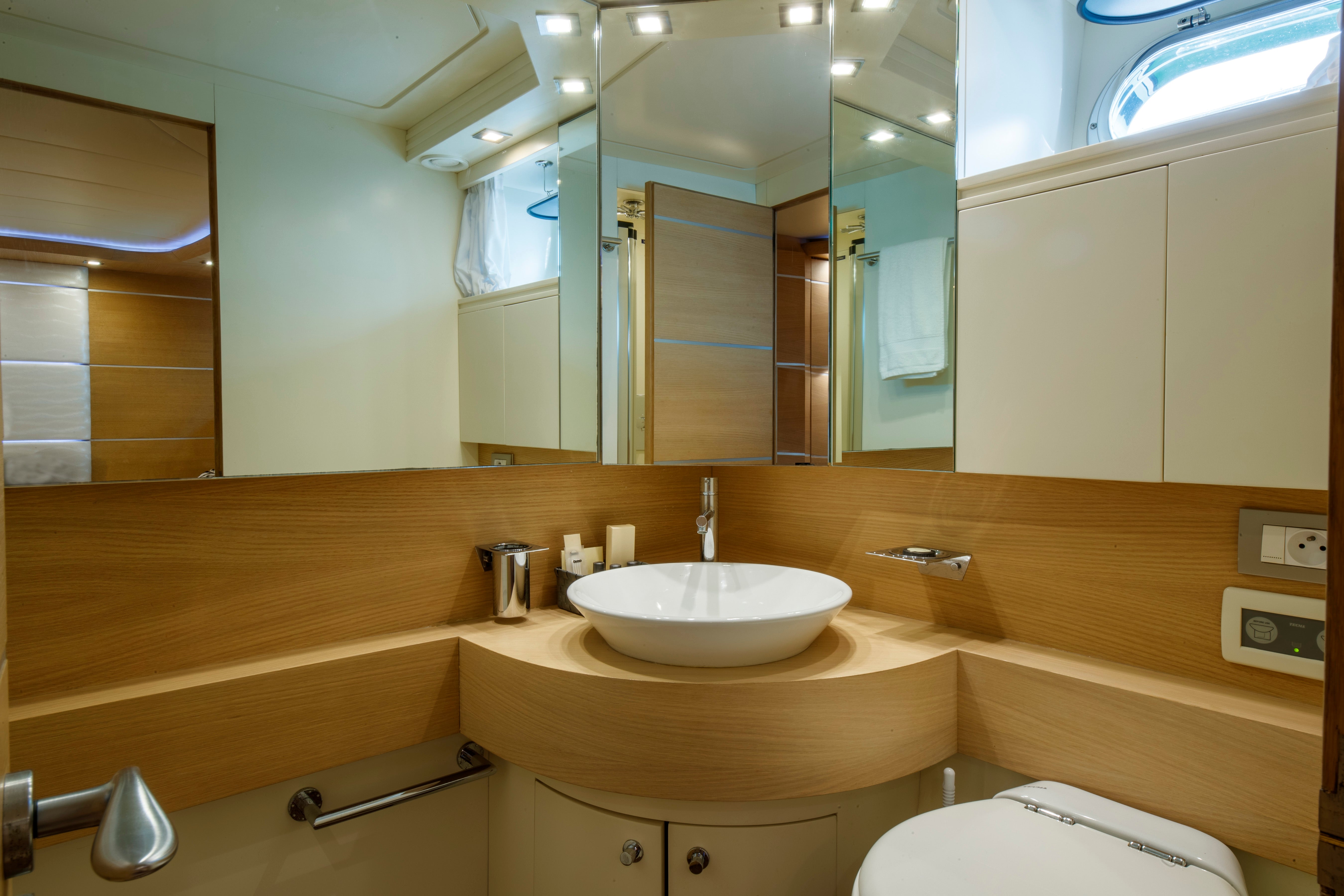 Yacht Charter Prices Beaulieu sur Mer