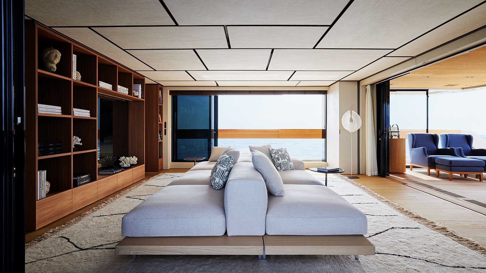 MY LA LA LAND weekly yacht charter Cannes
