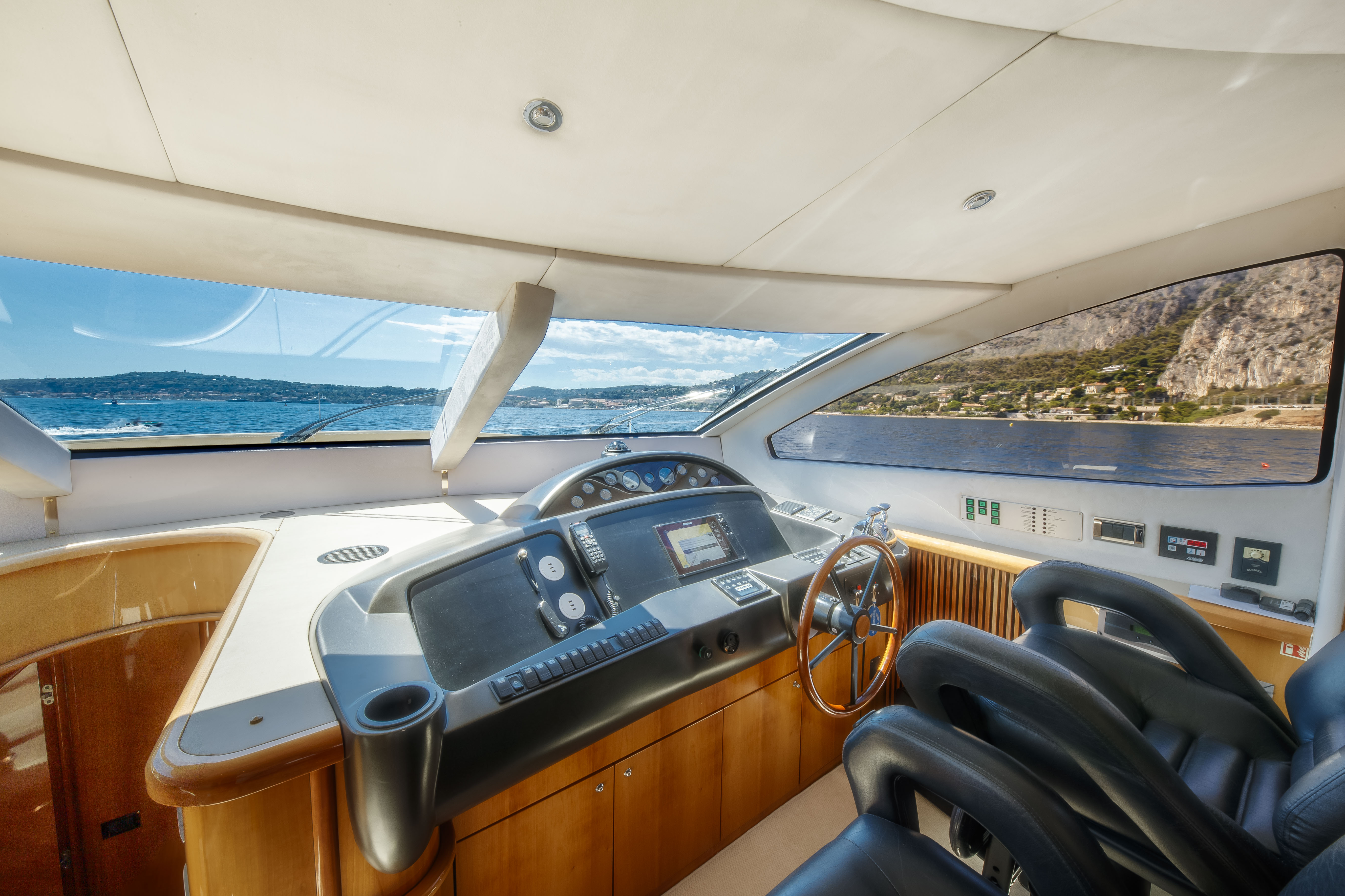 Monaco Luxury Yacht Charter