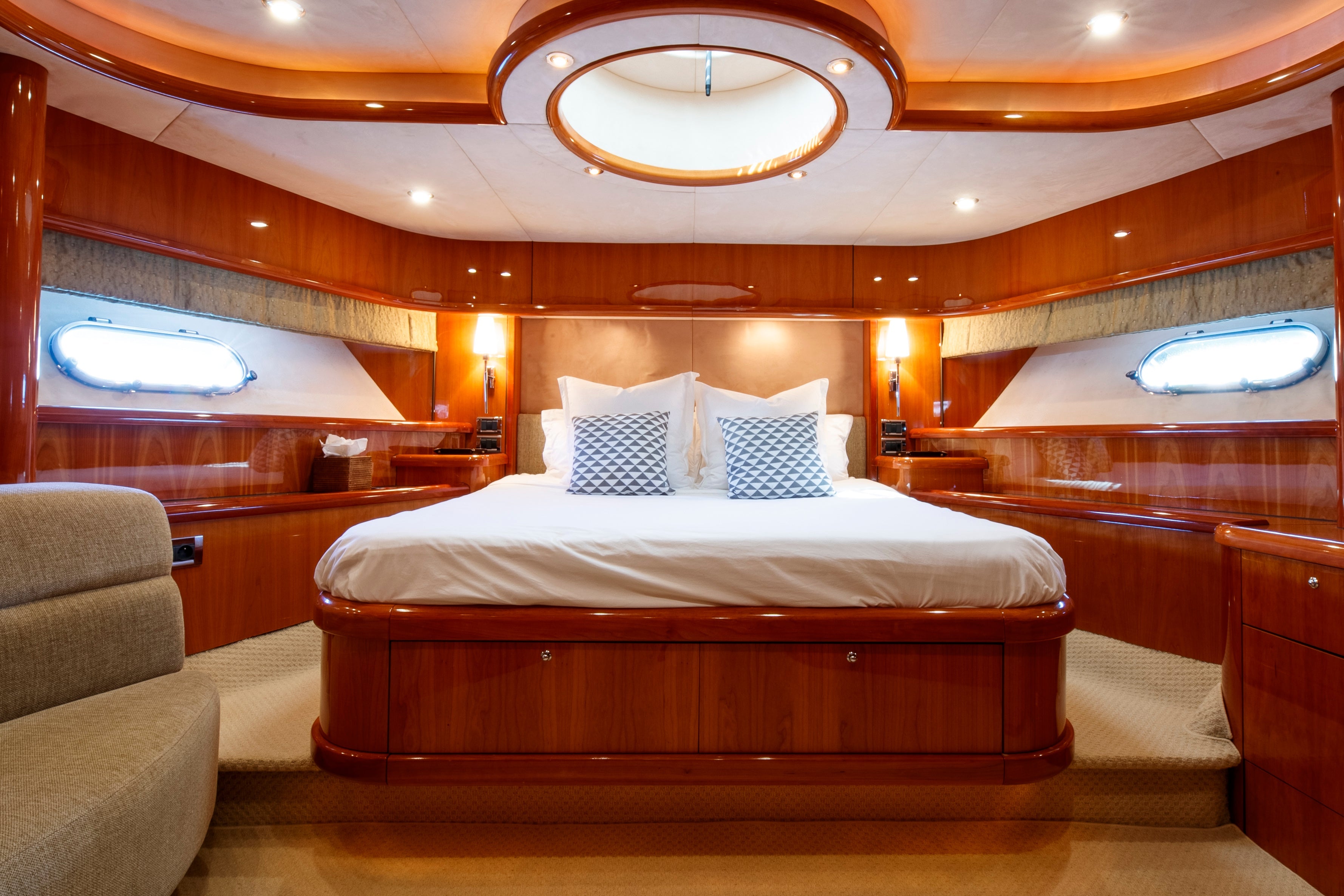 Luxury Yacht Charter In Monaco
