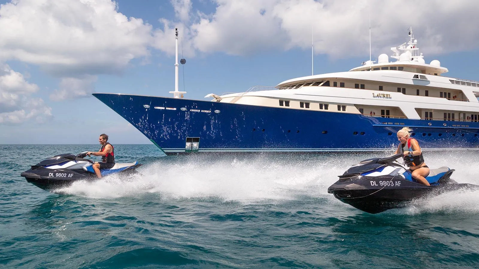 Mega yacht Charter Cannes 