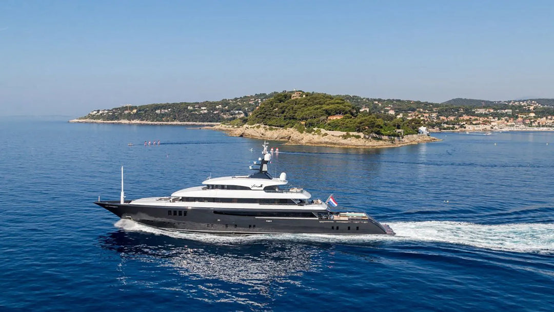 Term yacht Charter Cannes 