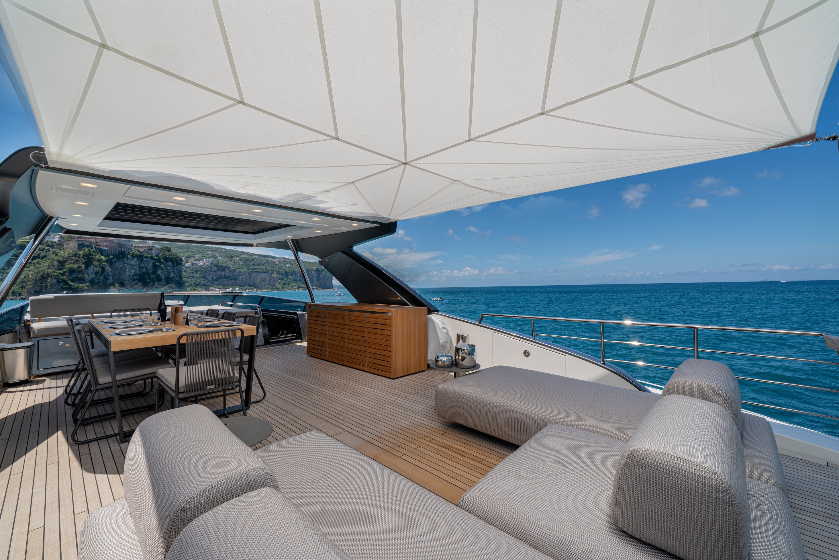 private yacht hire Italian Riviera
