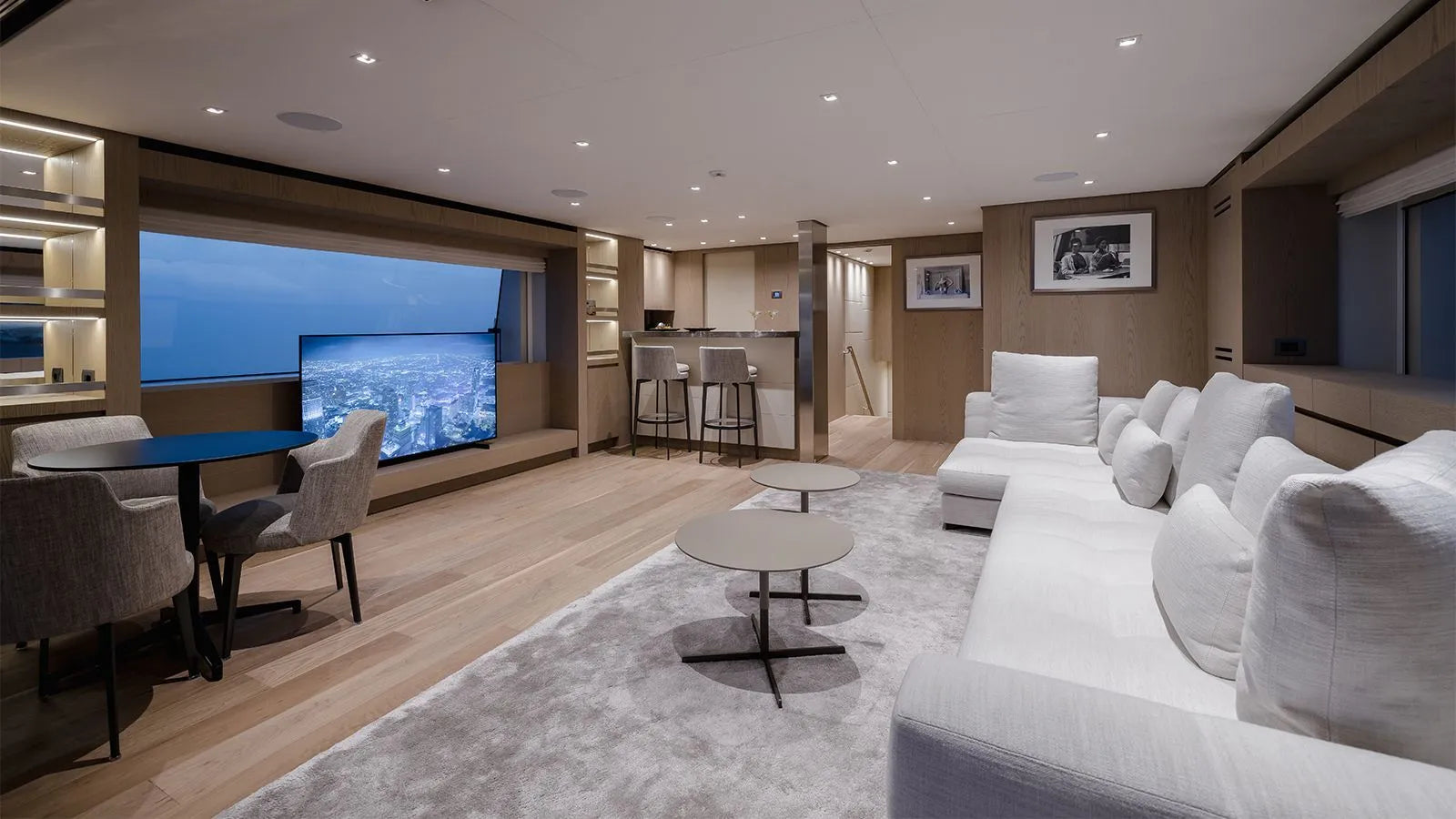 M/Y LES BRUXELLOIS private yacht charter Cannes