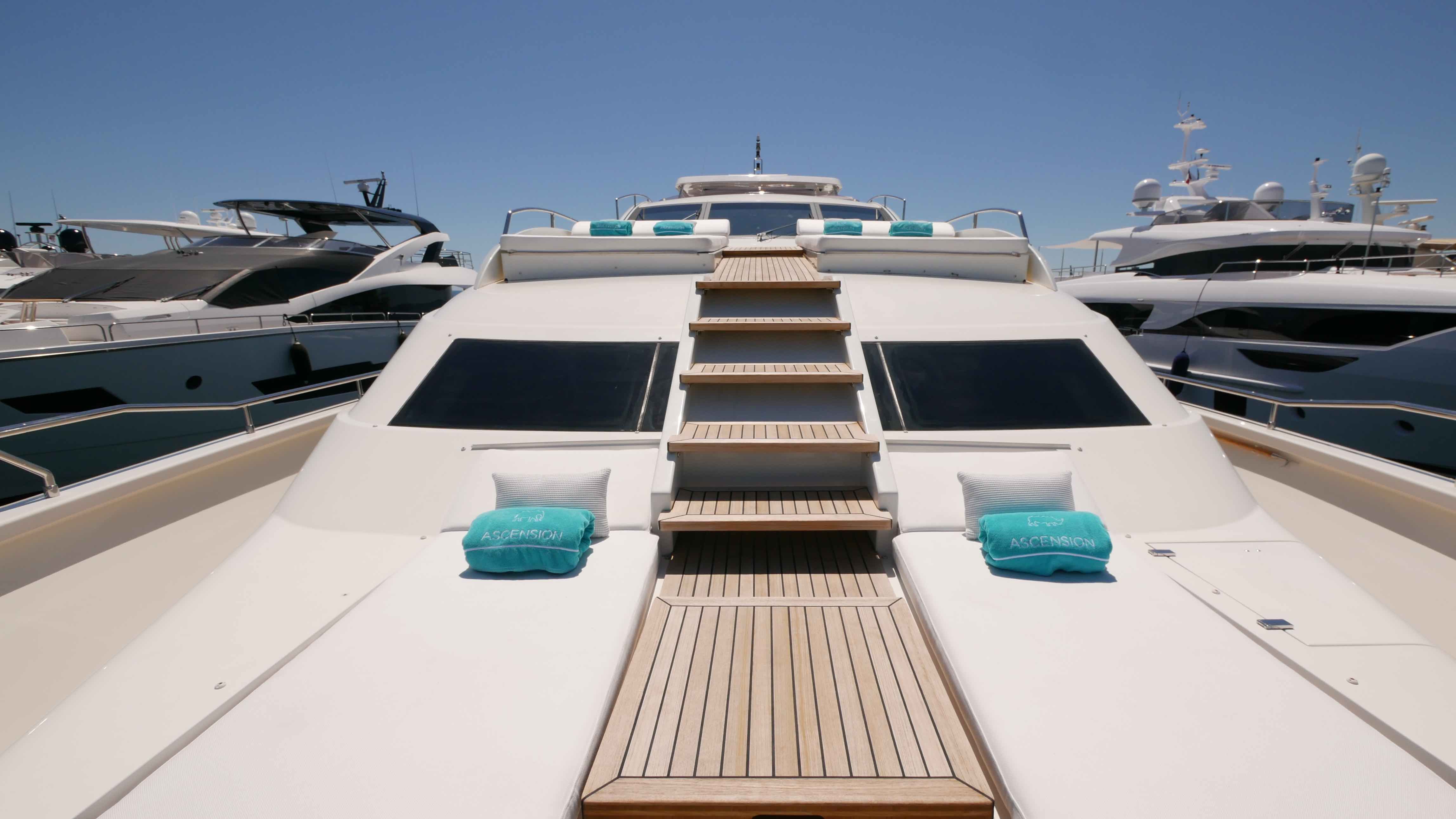yacht vacation charter Antibes France