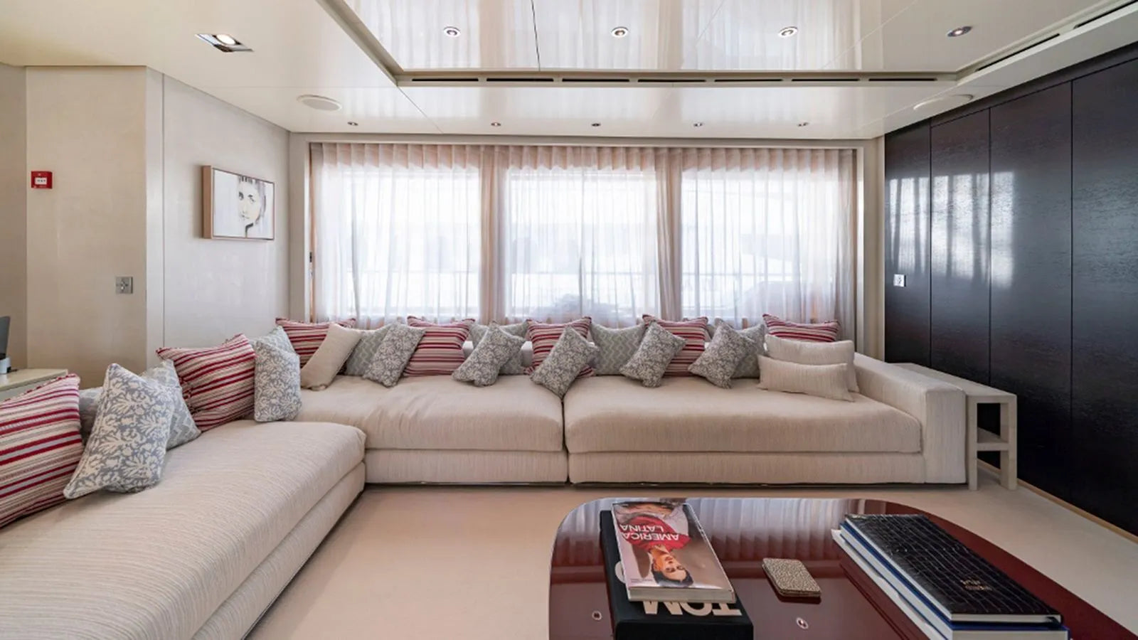 yacht charter cost Cannes 