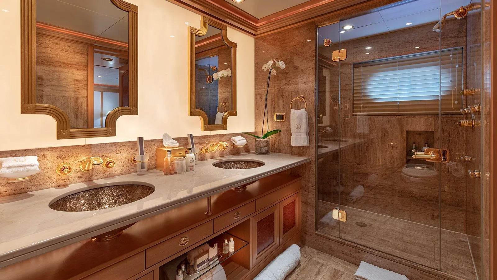 luxury yacht Charter Cannes 