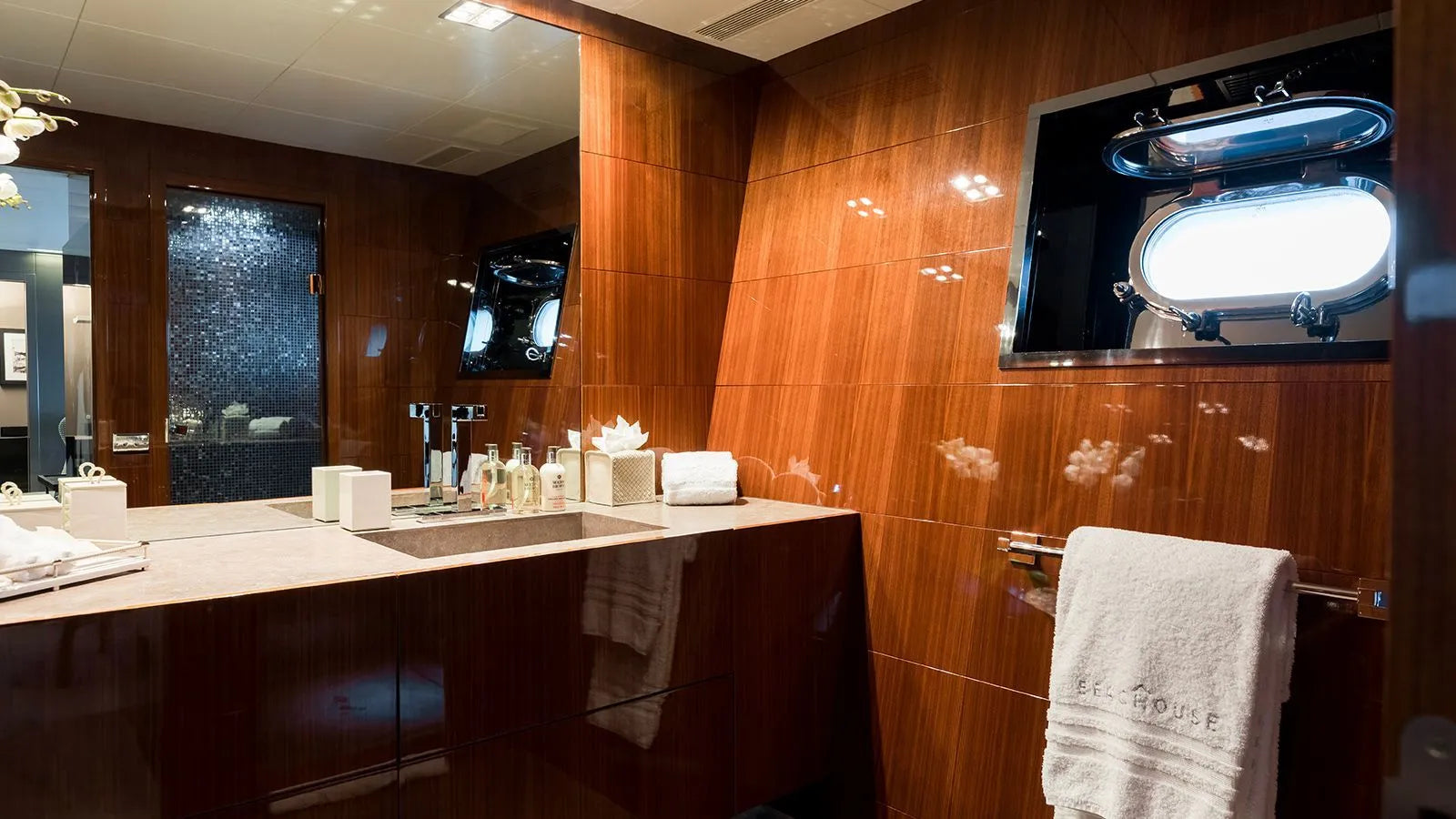 party yacht charter Cannes