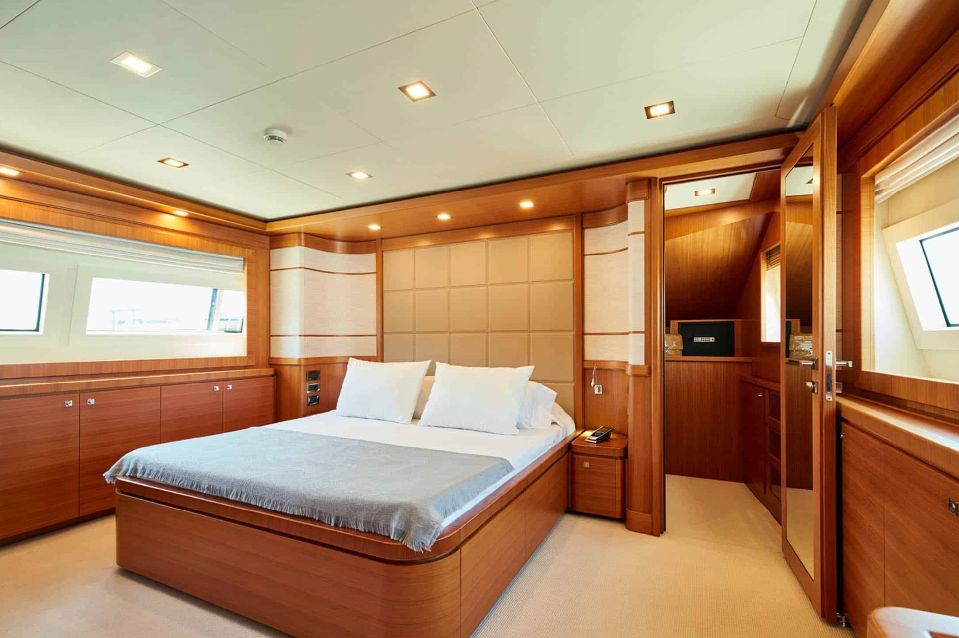 Best Off Mega yacht Charter Monaco