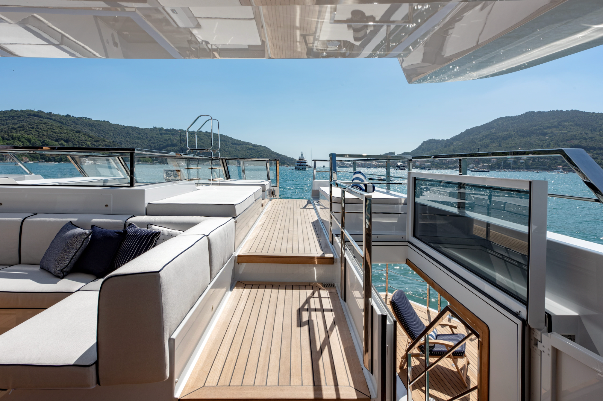 party yacht charter French Riviera