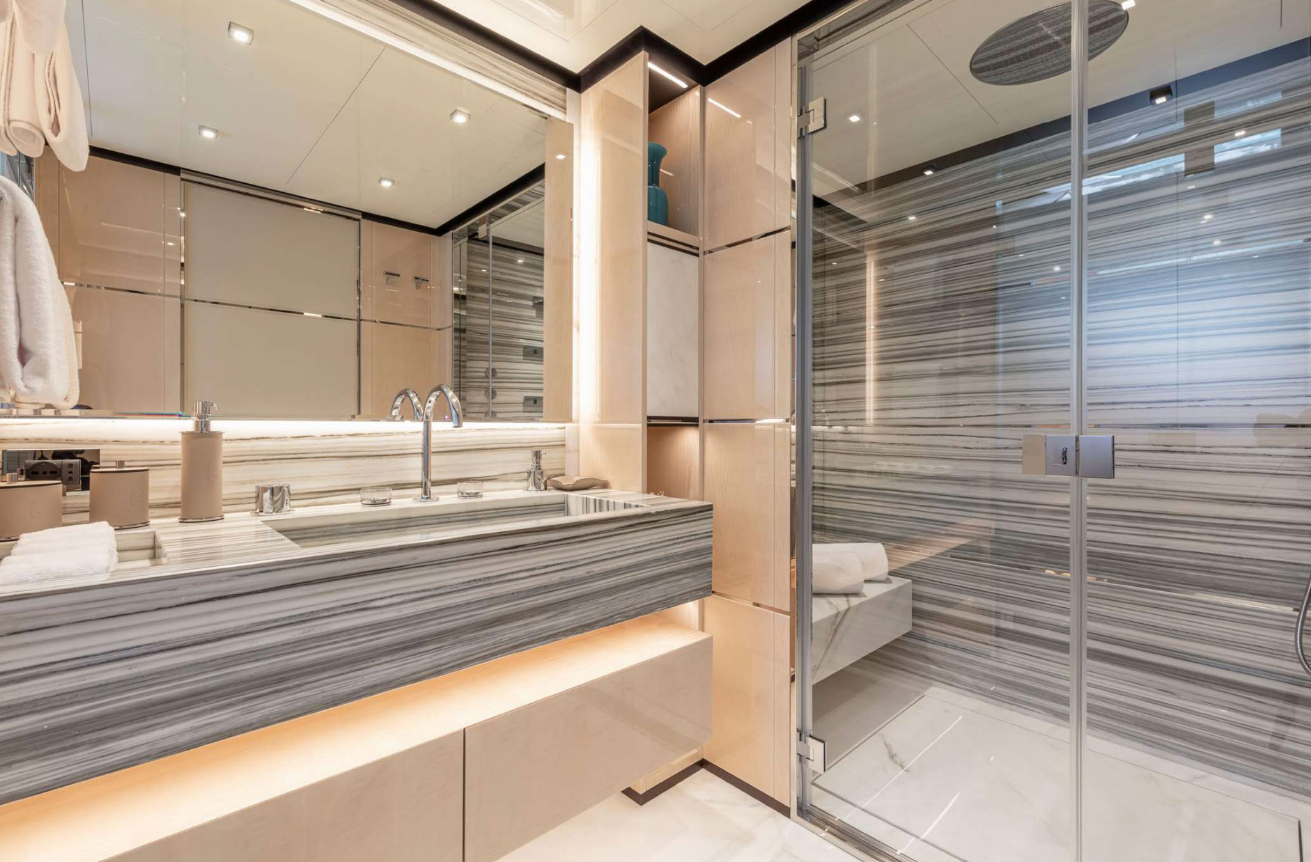 luxury yacht charter French Riviera
