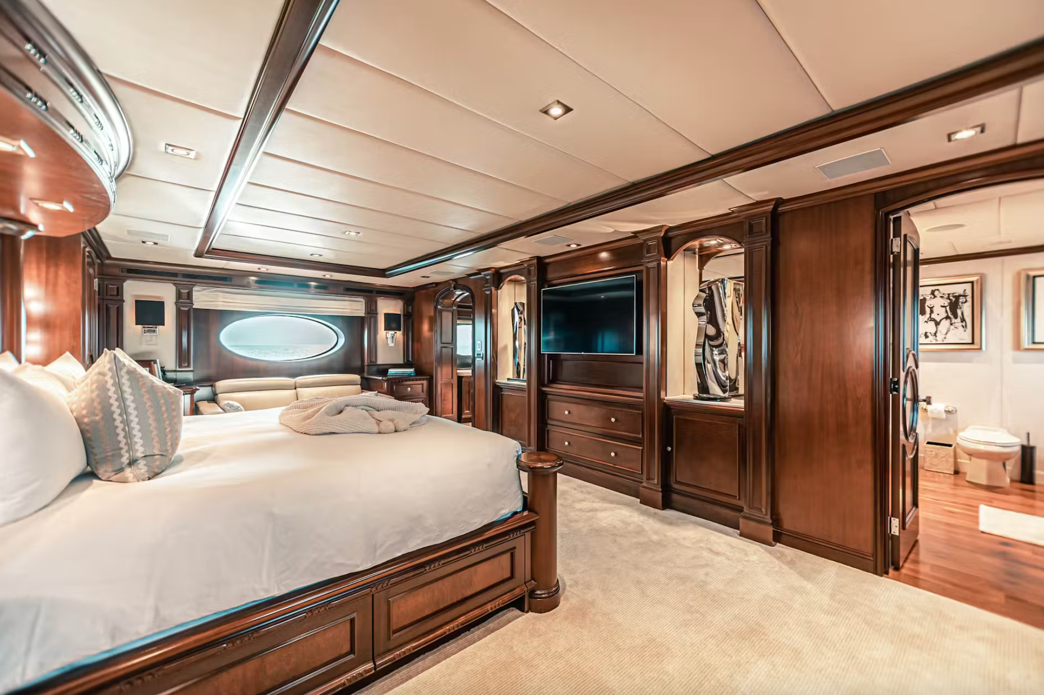 luxury yacht charter Caribbean