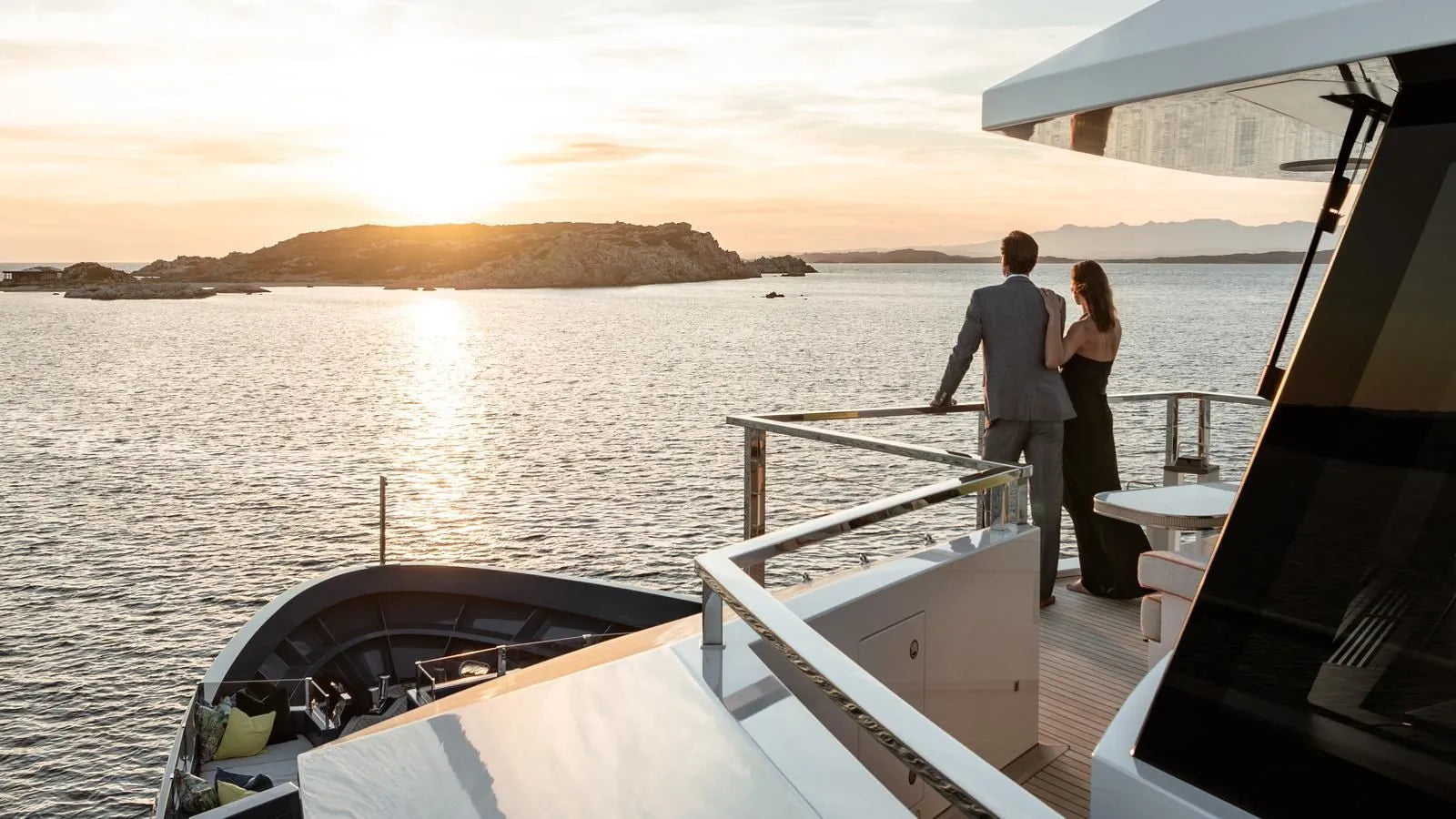 how much are KING BENJI yacht charters in French Riviera