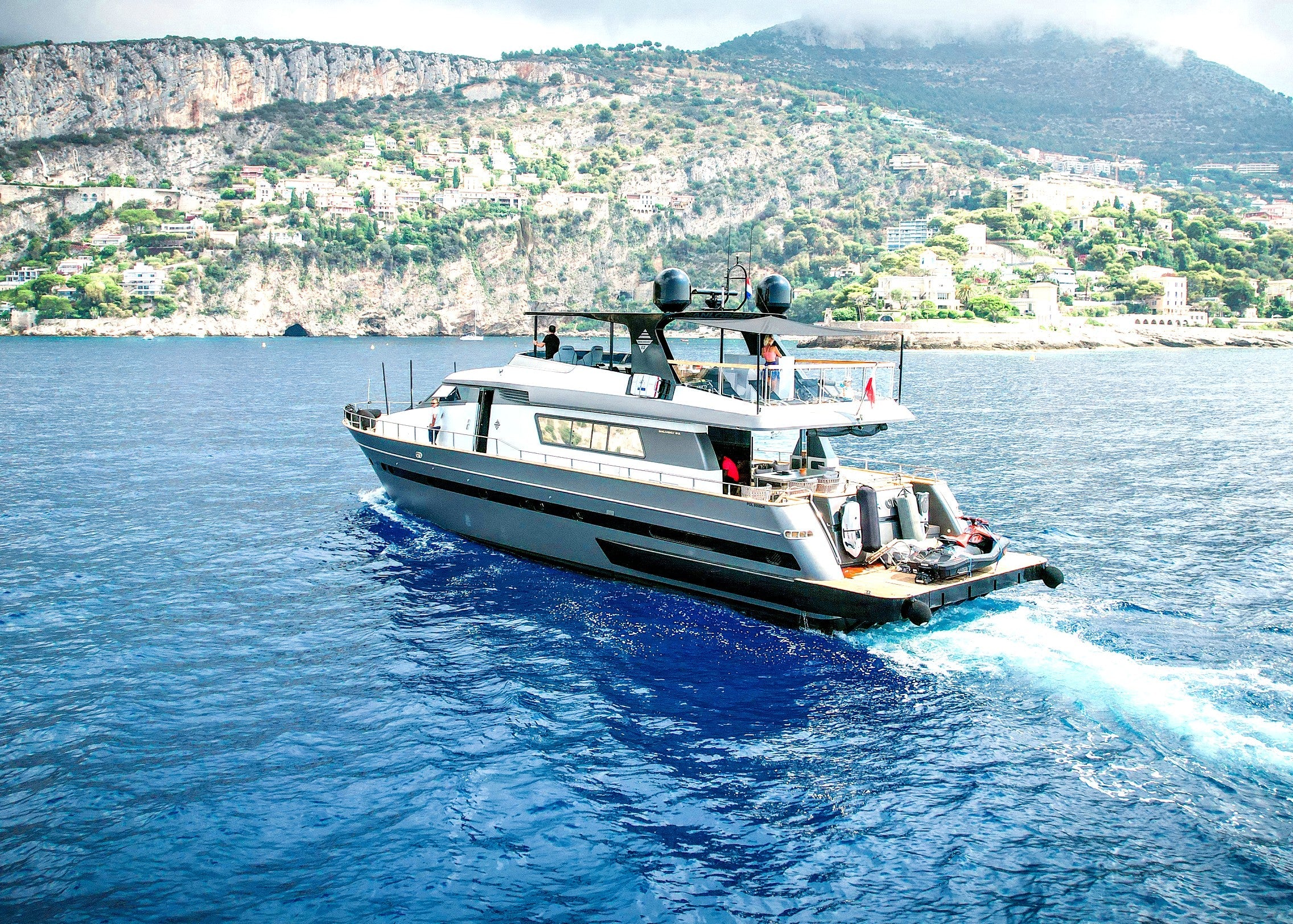 Weekly yacht Charter St Tropez France