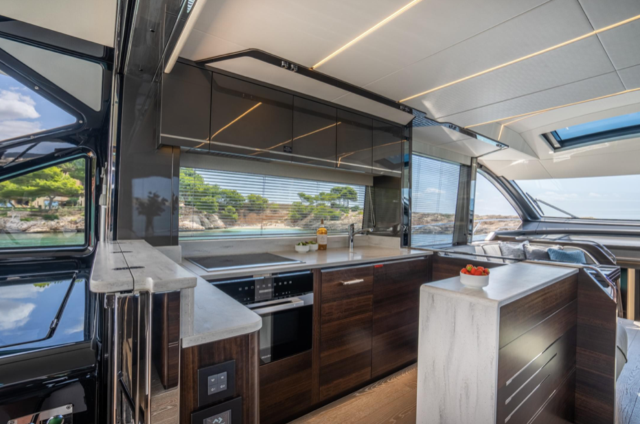 luxury yacht charter St Tropez France