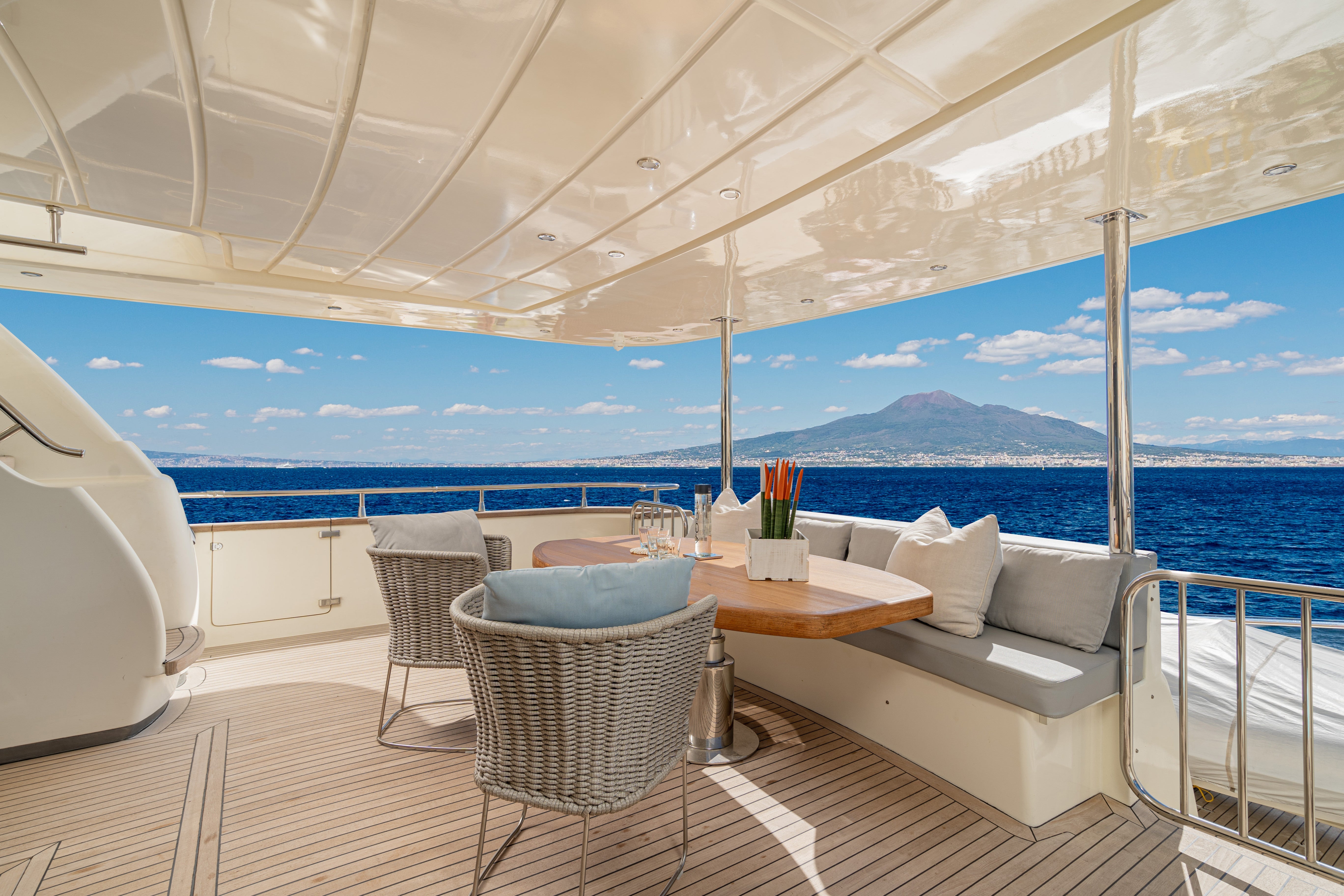 Private yacht-charter Naples Italy