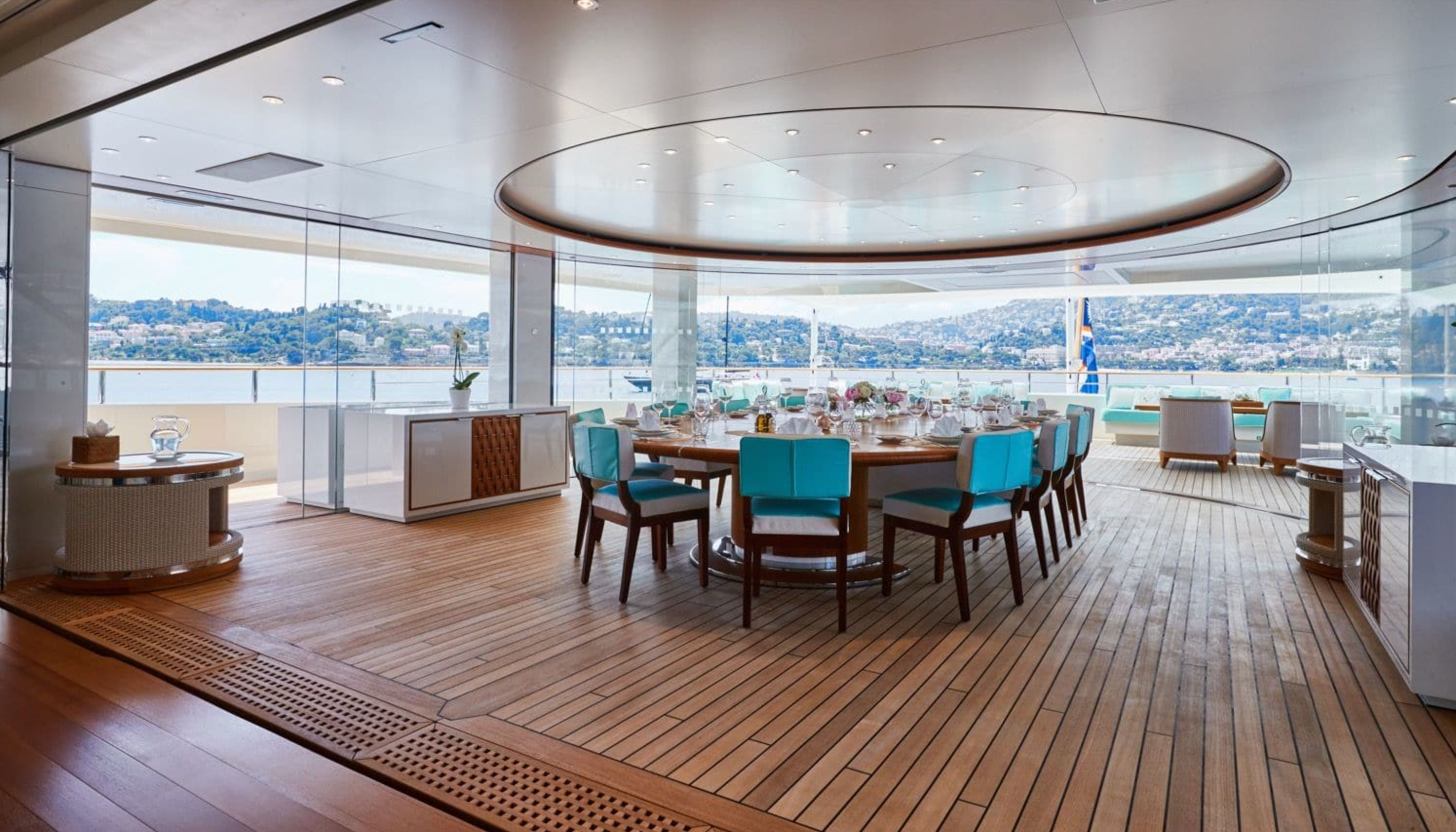 M/Y MIMTEE birthday yacht charter Cannes France