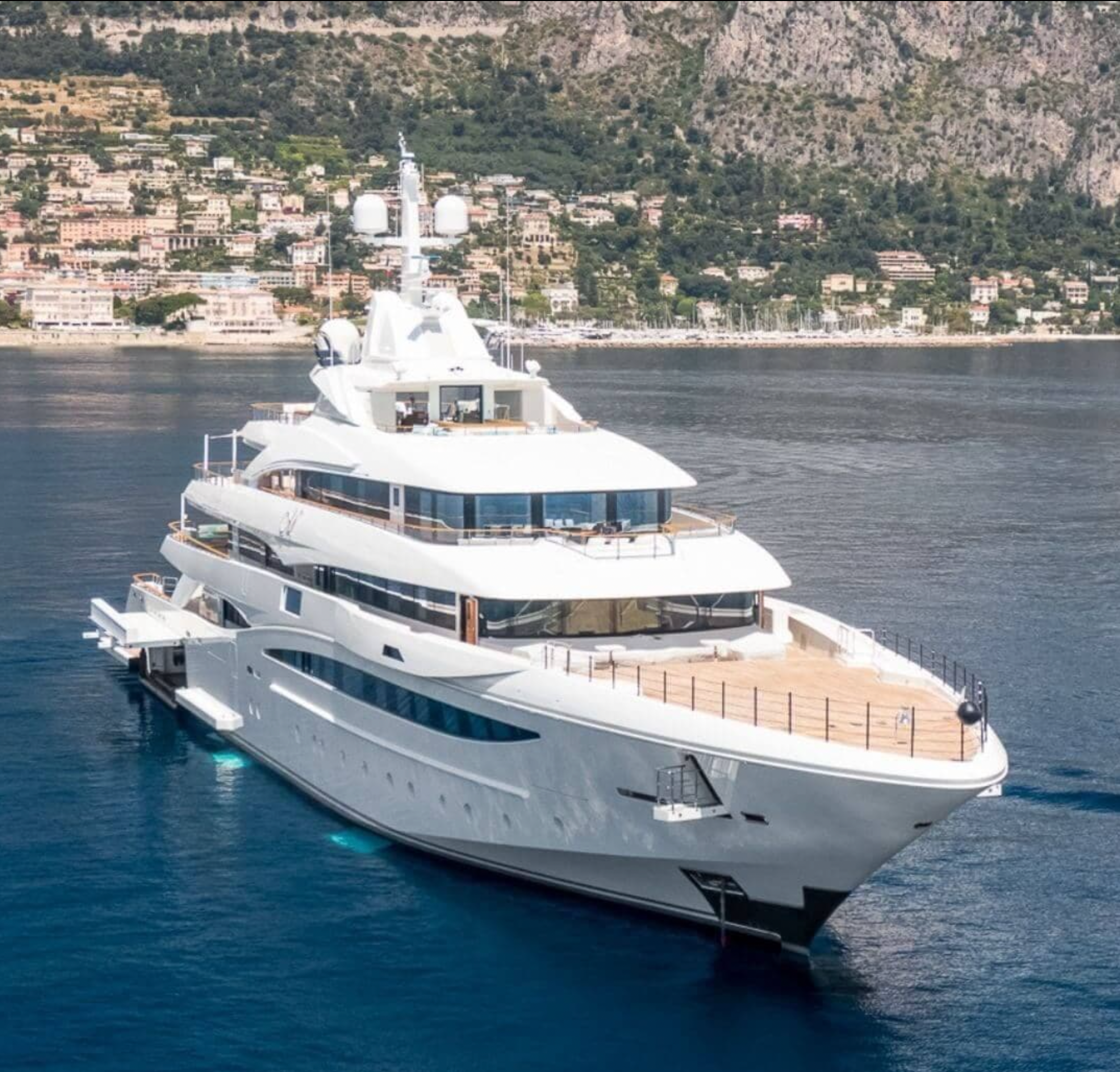 M/Y MIMTEE yacht and jet ski charter Cannes