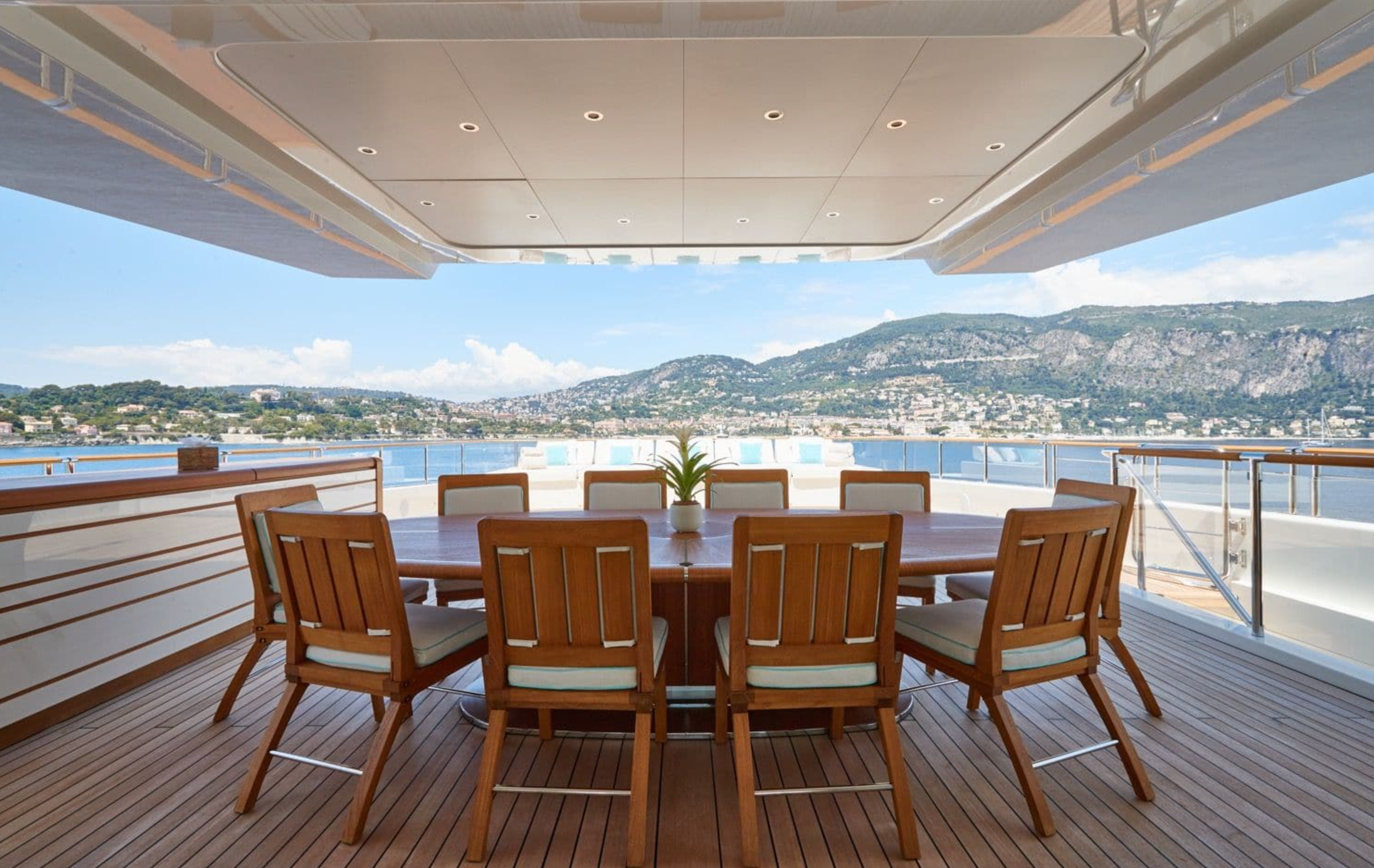 M/Y MIMTEE luxury yacht Charter Cannes