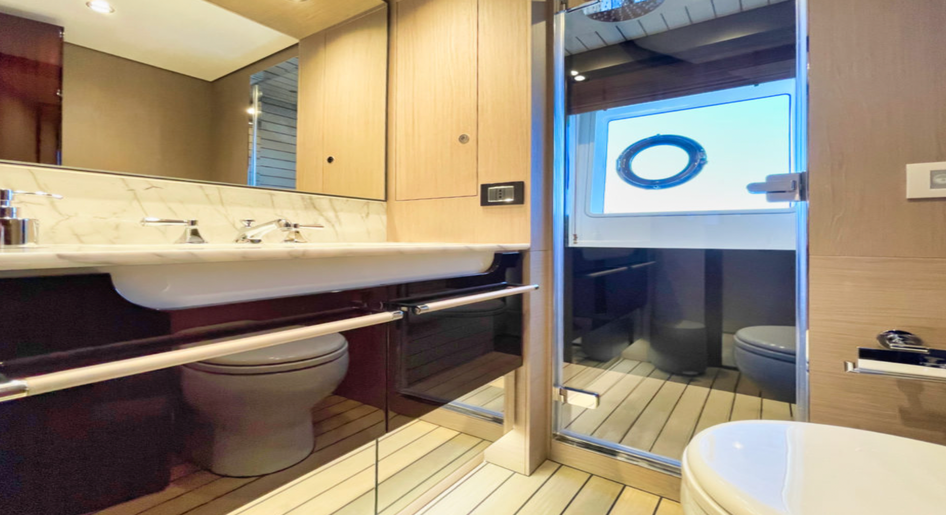 M/Y WAVE fully crewed yacht charters Monaco
