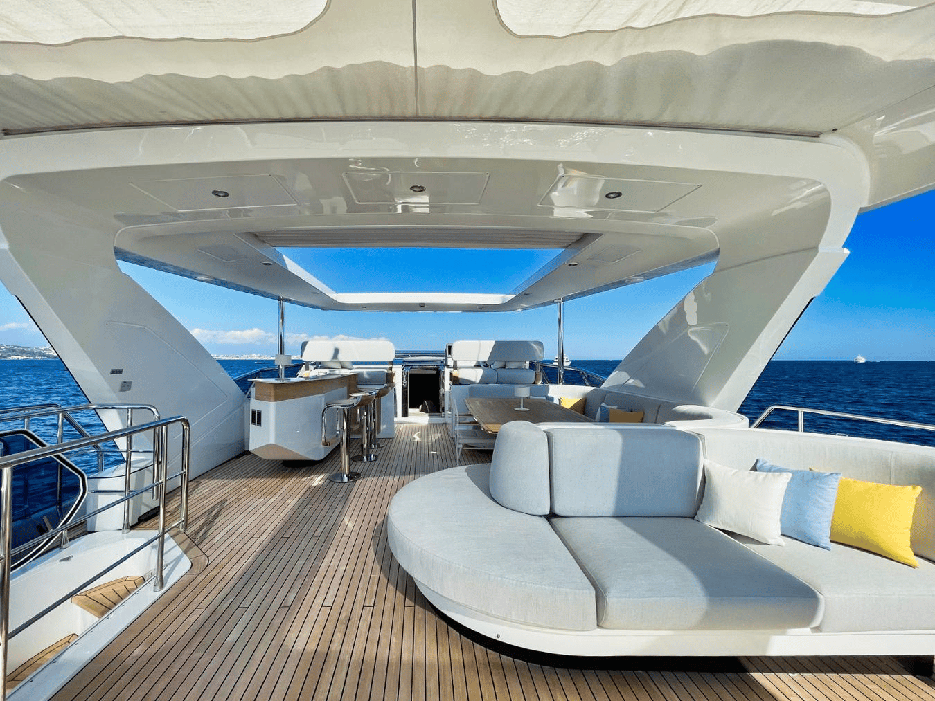 M/Y WAVE day yacht charters Monaco