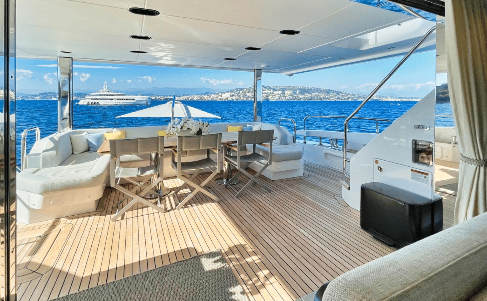M/Y WAVE day yacht charter Monaco