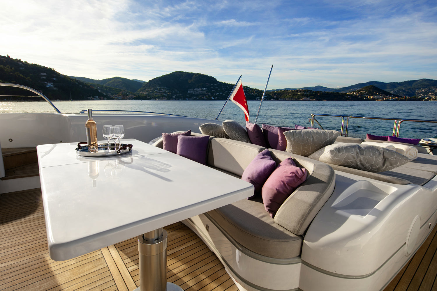 luxury yacht charter Cannes 