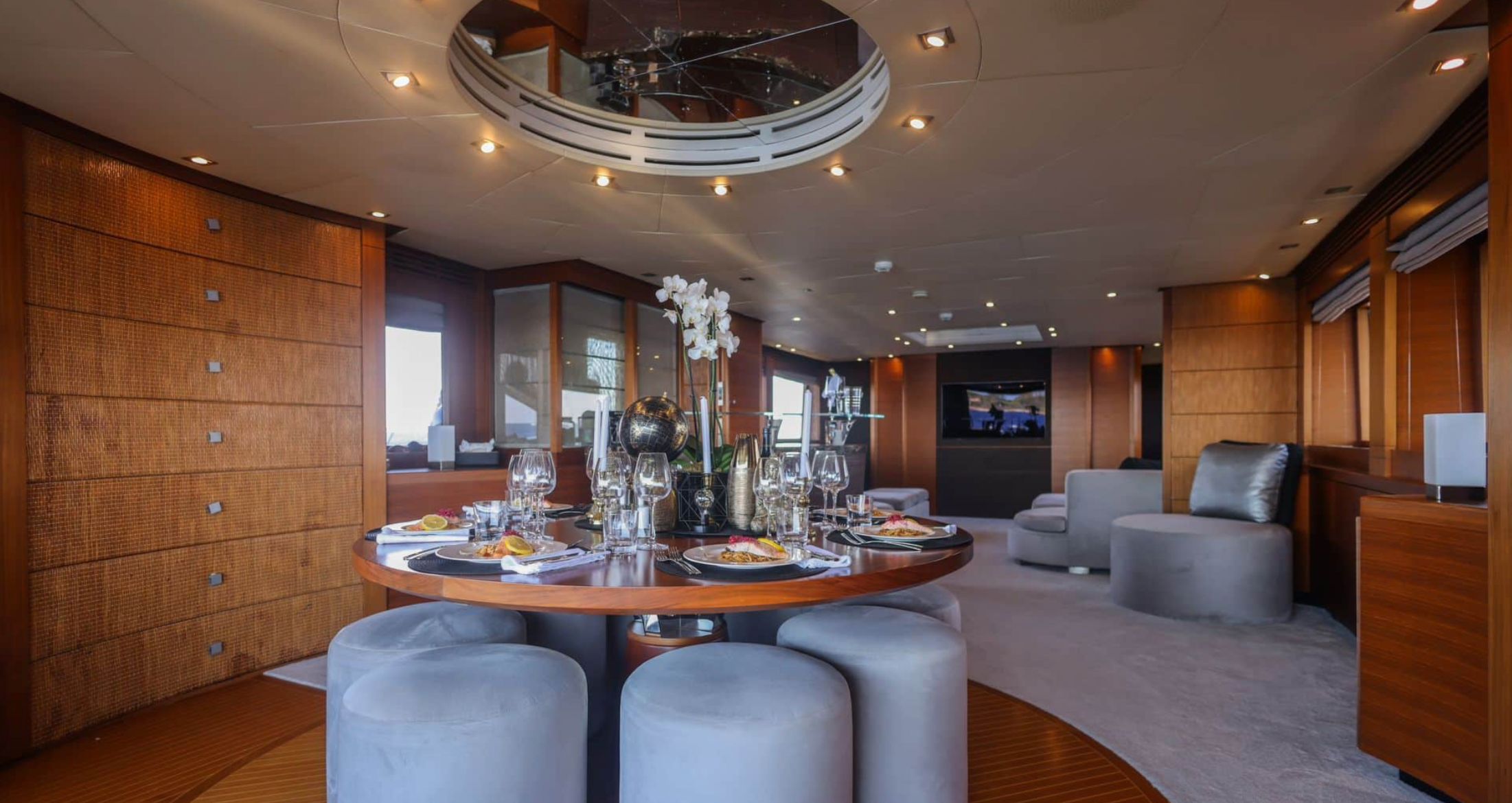 M/Y MATSU Yacht for rent cannes France